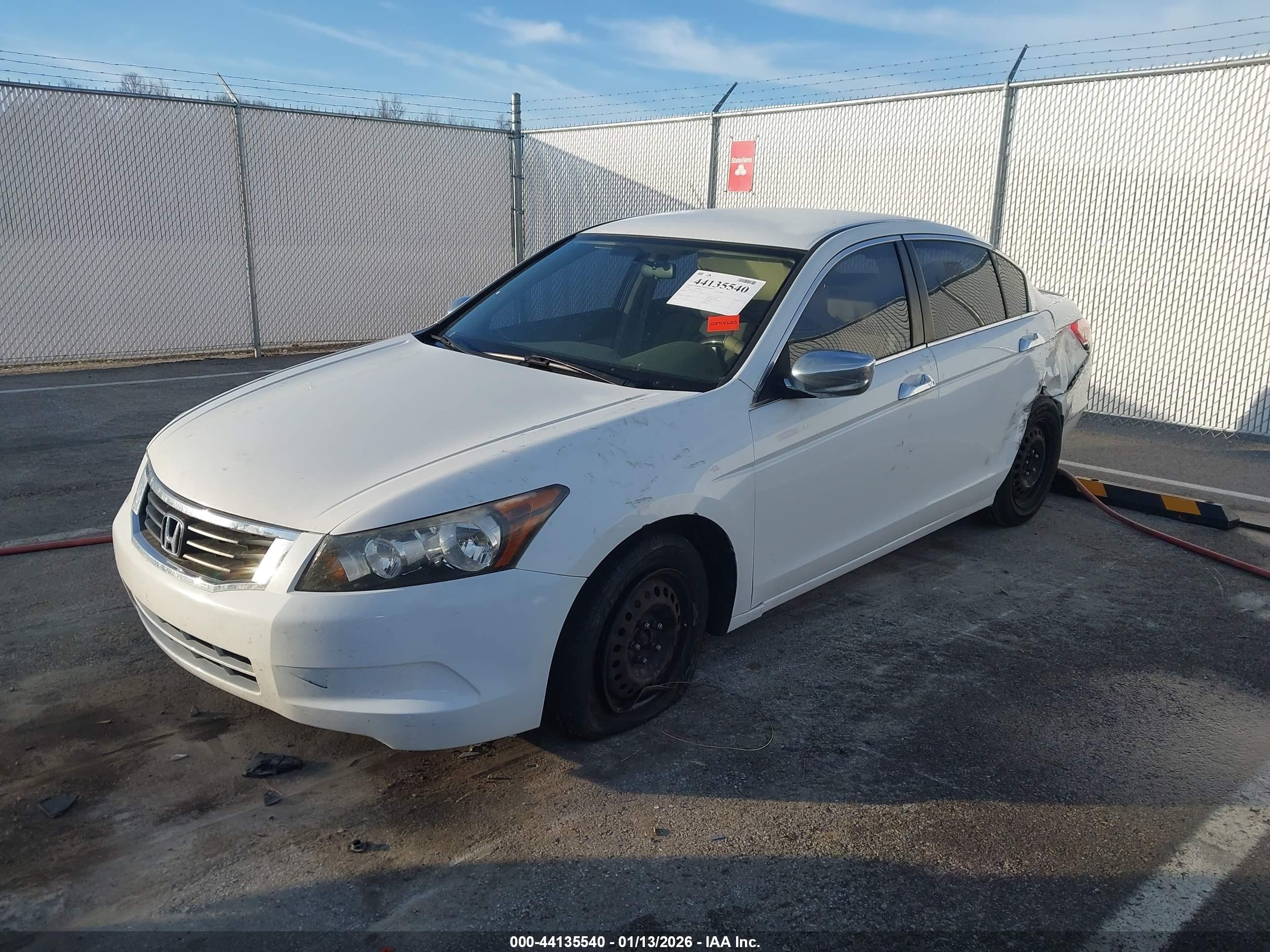 2010 Honda Accord 2.4 Lx White vin: 1HGCP2F35AA125255
