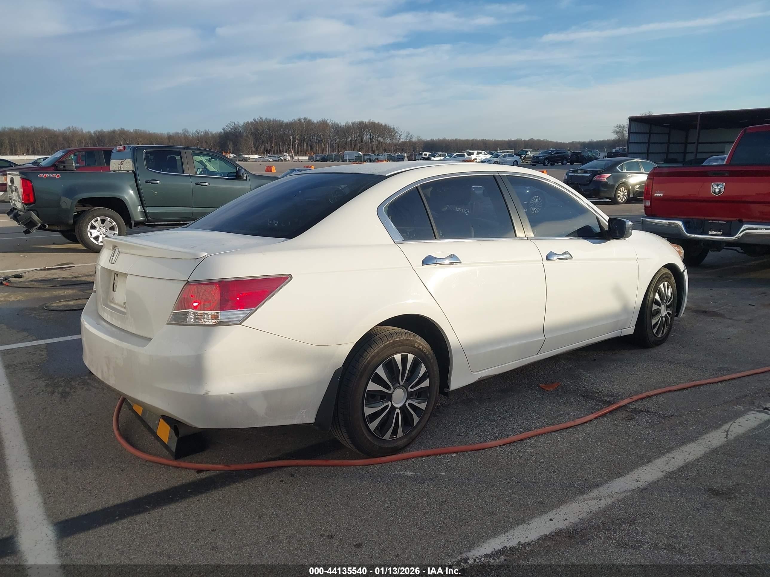 2010 Honda Accord 2.4 Lx White vin: 1HGCP2F35AA125255