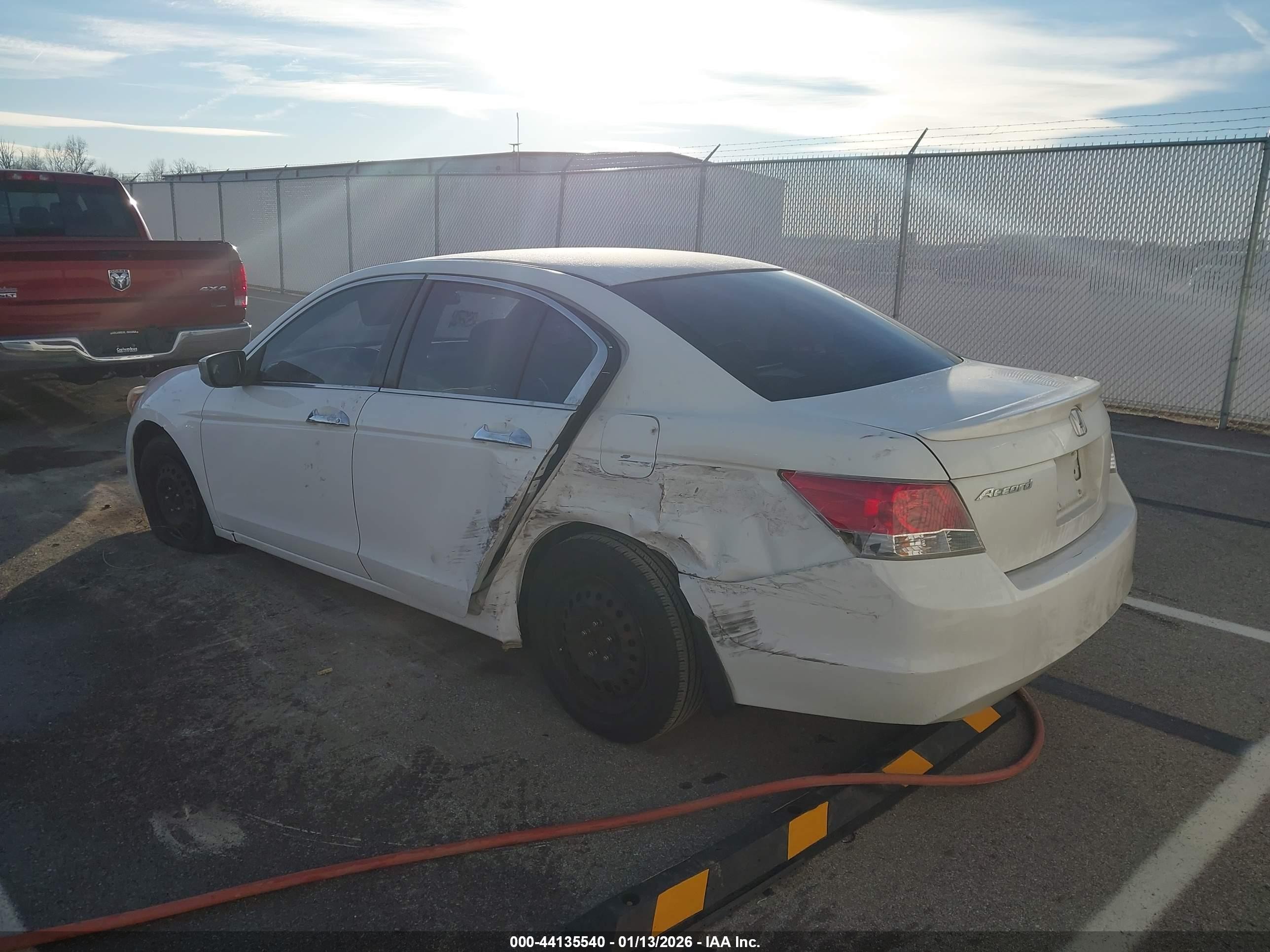 2010 Honda Accord 2.4 Lx White vin: 1HGCP2F35AA125255