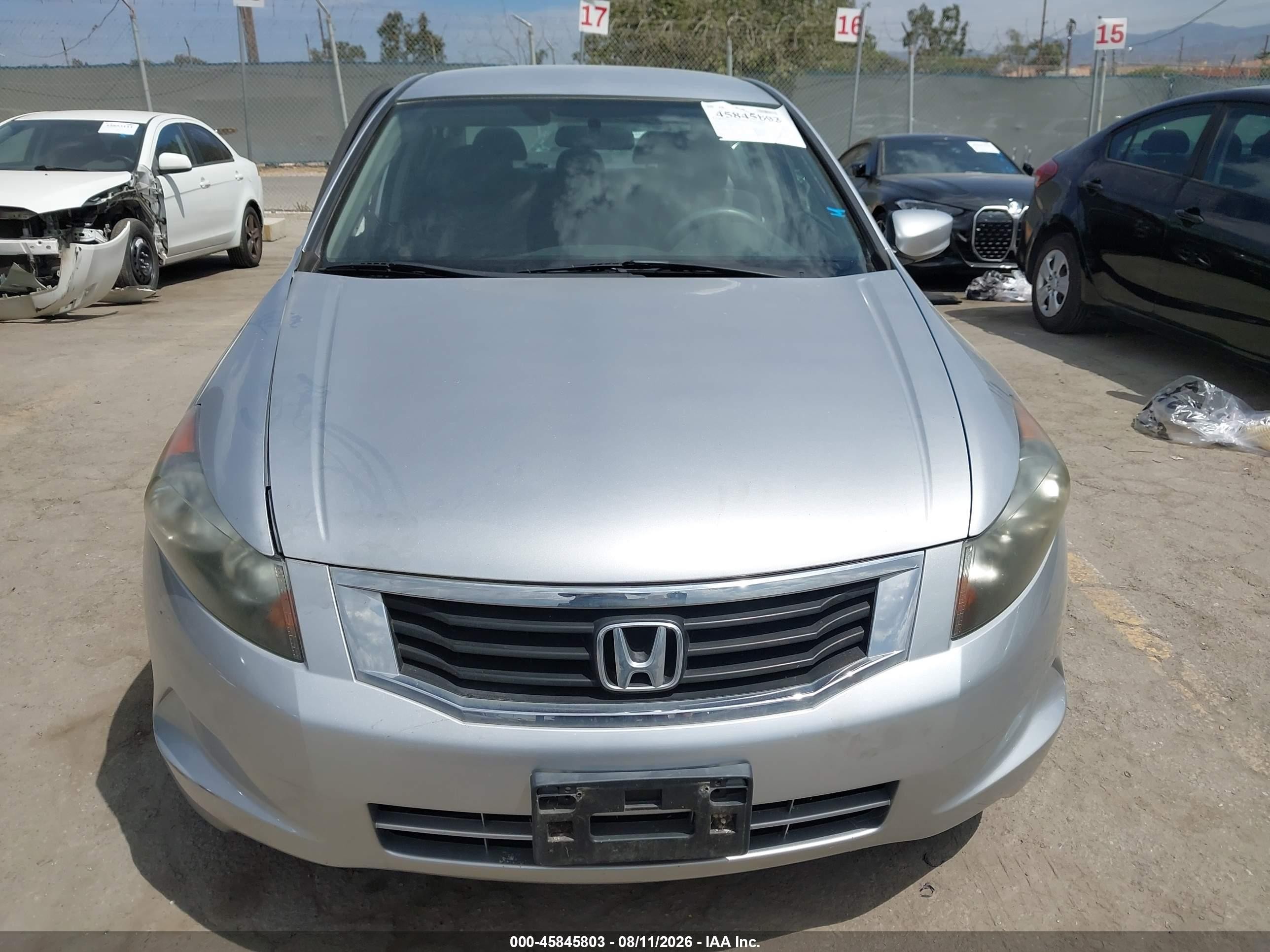 2010 Honda Accord 2.4 Lx Silver vin: 1HGCP2F35AA139317