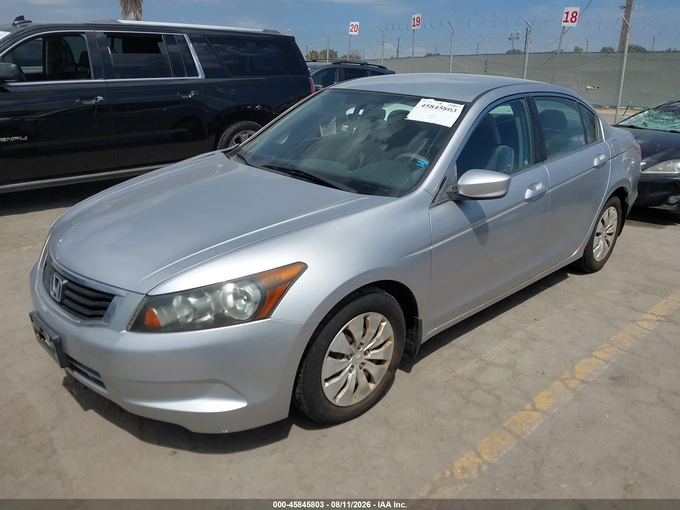 2010 Honda Accord 2.4 Lx Silver vin: 1HGCP2F35AA139317