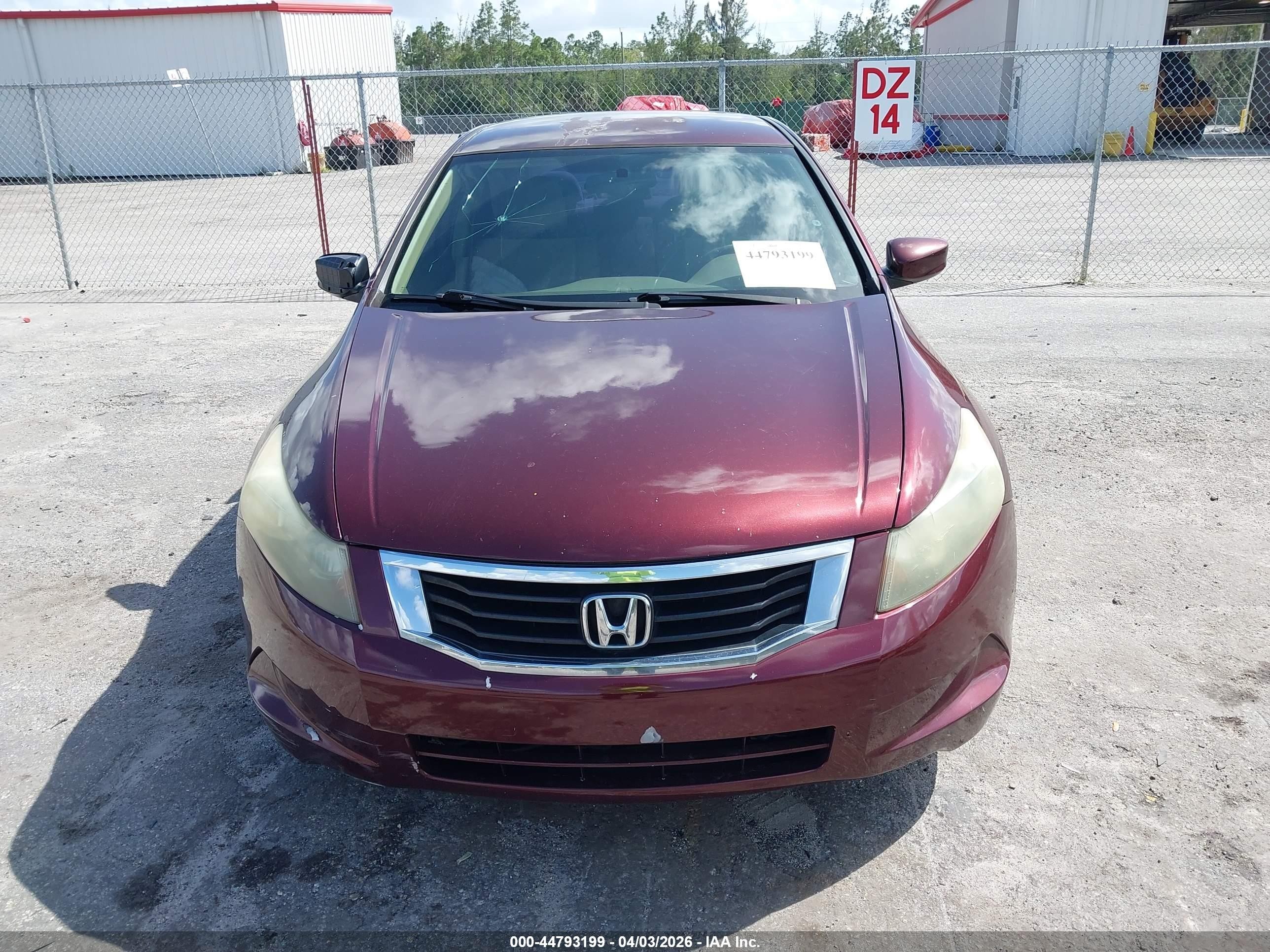 2010 Honda Accord 2.4 Lx Burgundy vin: 1HGCP2F35AA158112