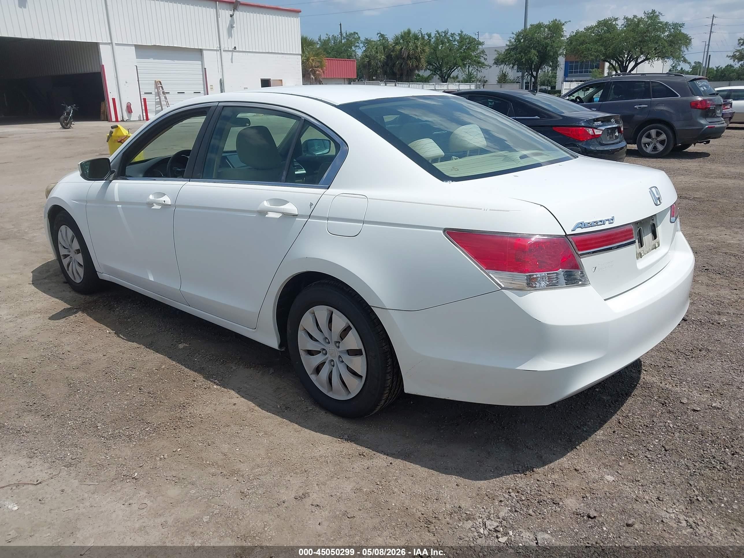 2011 Honda Accord 2.4 Lx White vin: 1HGCP2F35BA014903