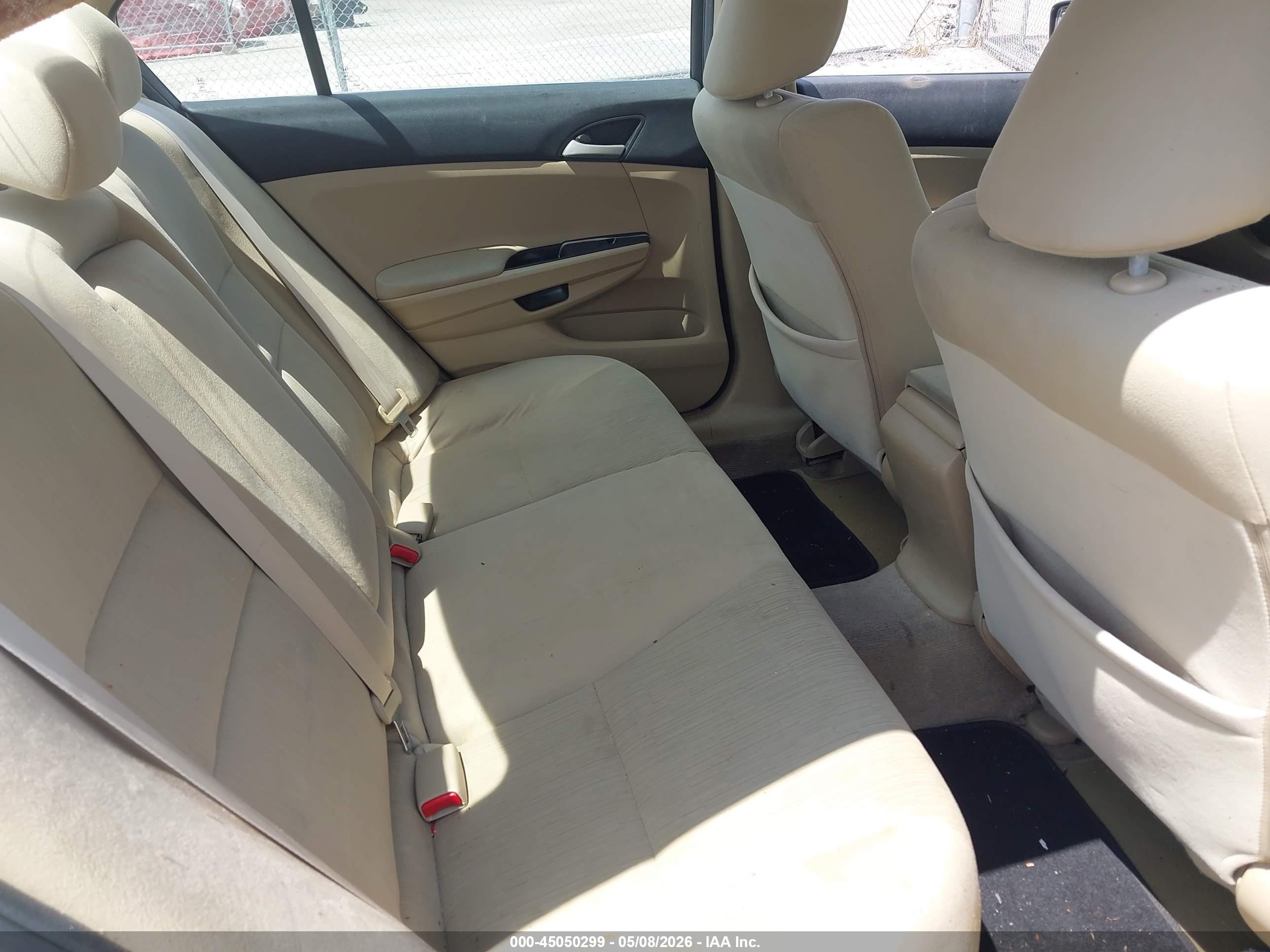2011 Honda Accord 2.4 Lx White vin: 1HGCP2F35BA014903