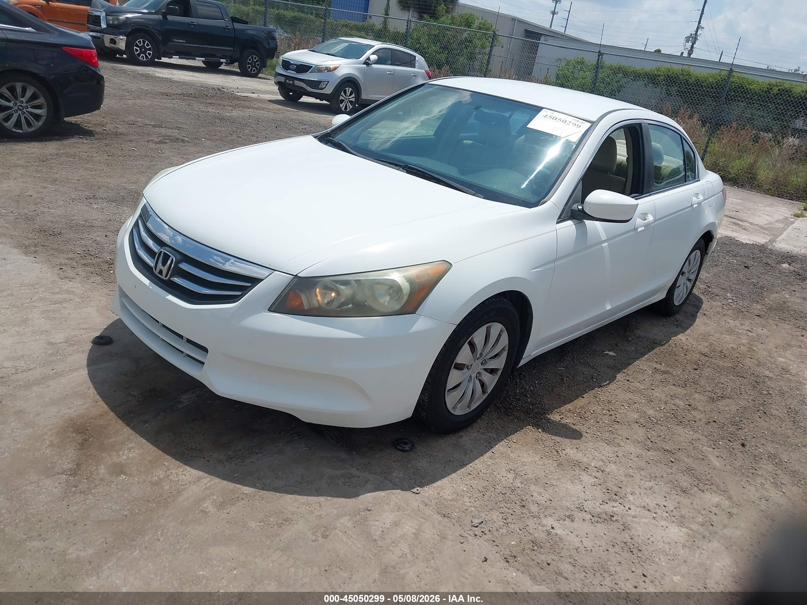 2011 Honda Accord 2.4 Lx White vin: 1HGCP2F35BA014903