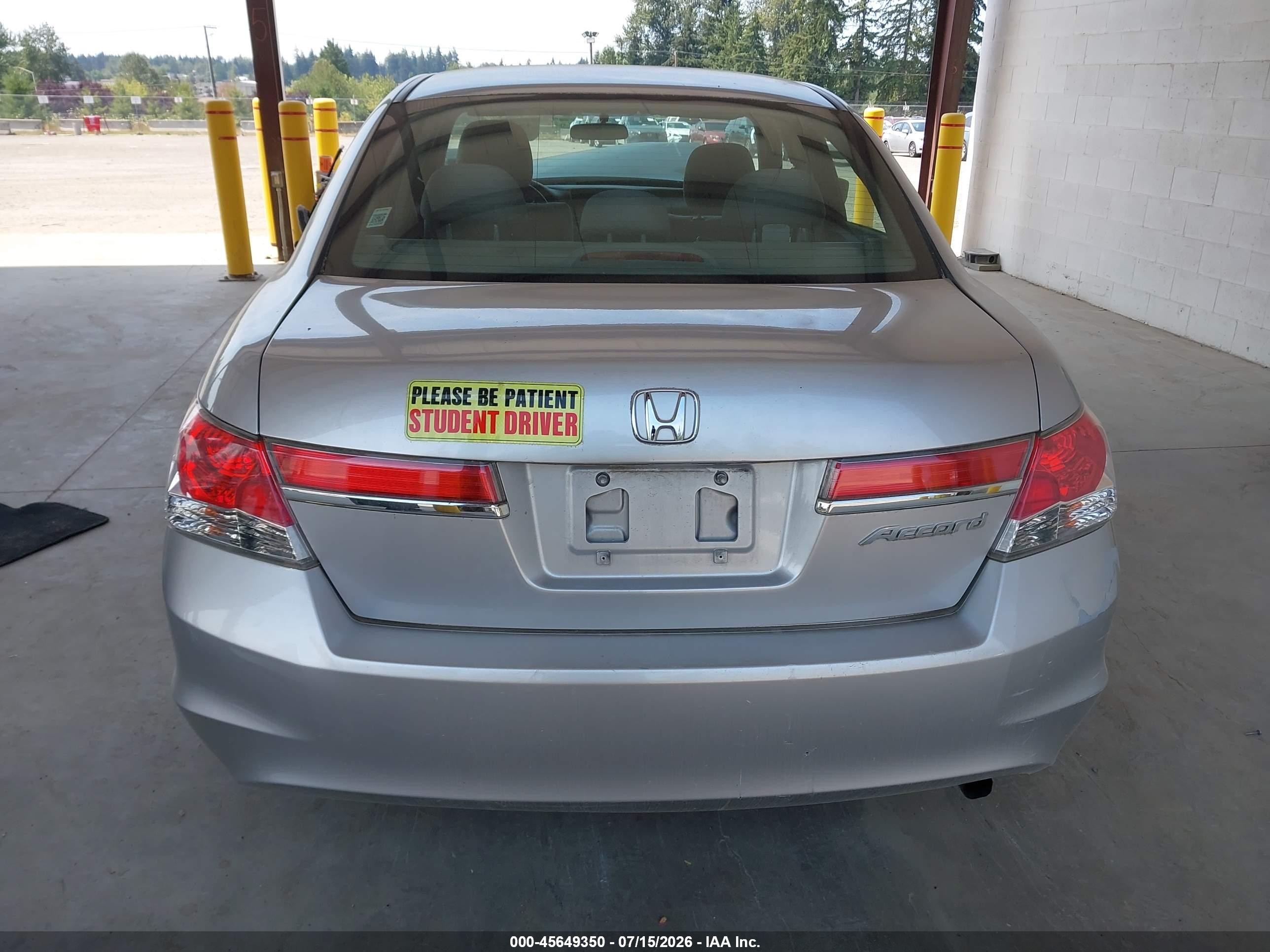 2011 Honda Accord 2.4 Lx Серебряный vin: 1HGCP2F35BA050106