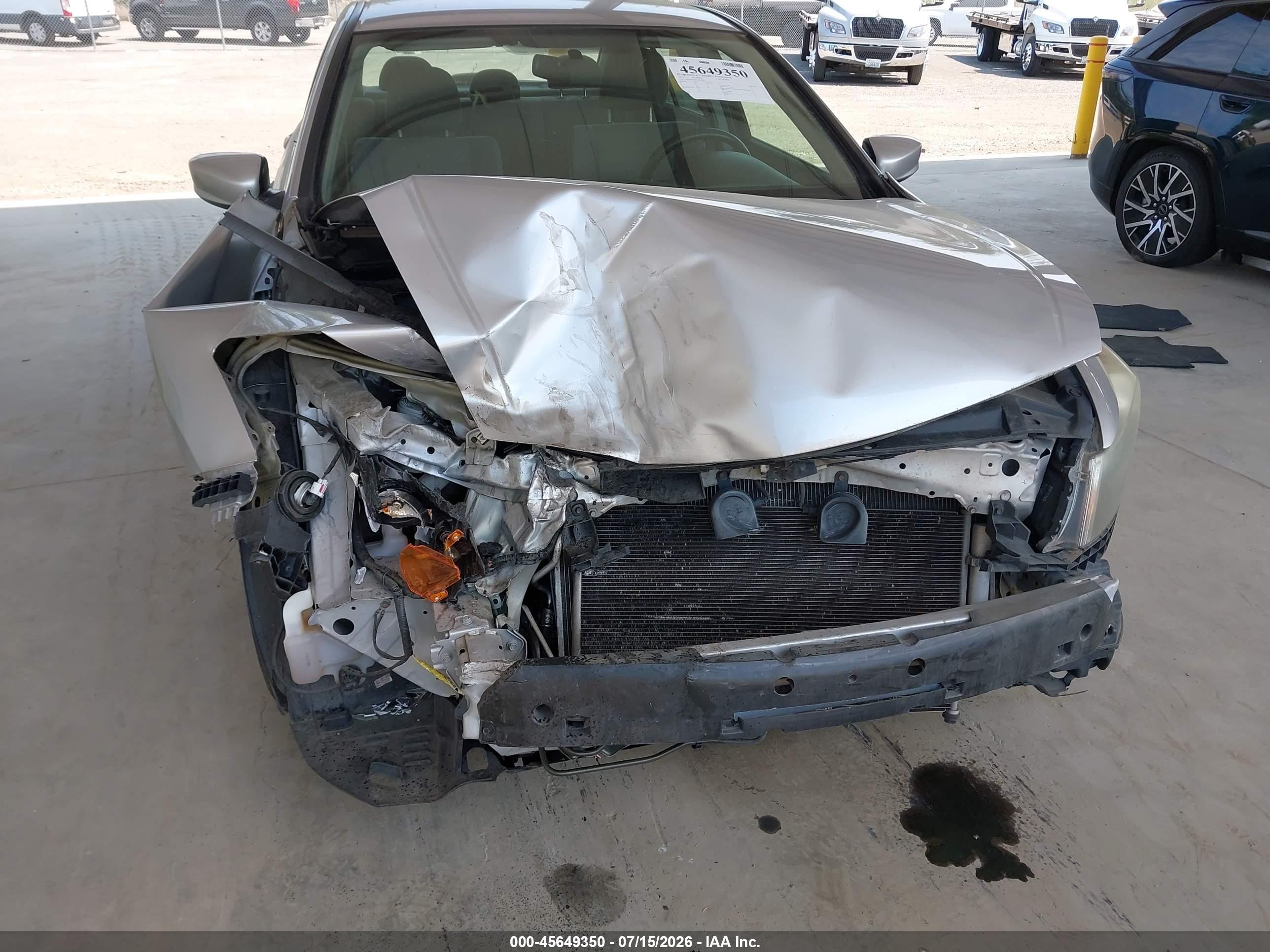 2011 Honda Accord 2.4 Lx Серебряный vin: 1HGCP2F35BA050106