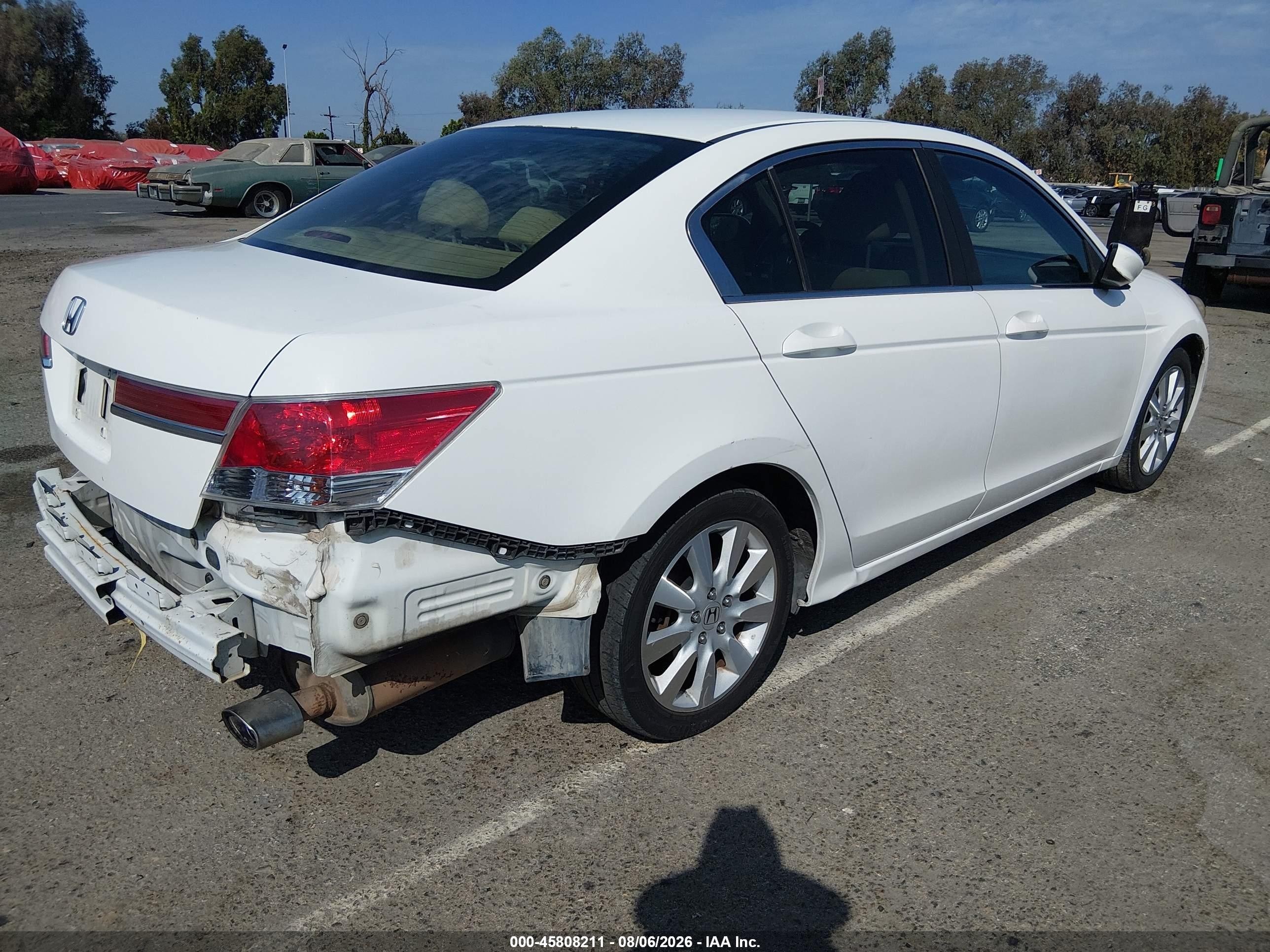 2011 Honda Accord 2.4 Lx White vin: 1HGCP2F35BA137617