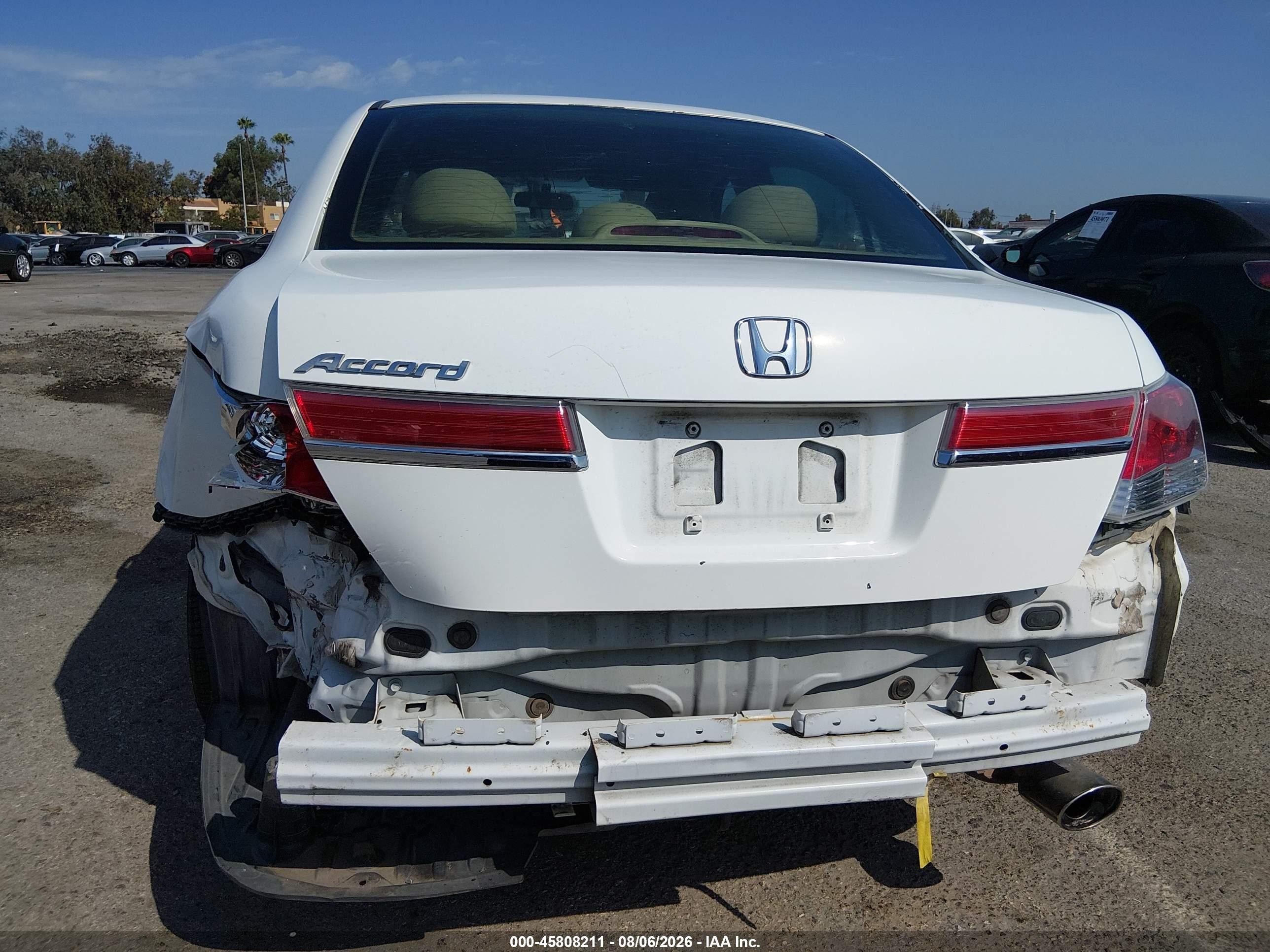 2011 Honda Accord 2.4 Lx White vin: 1HGCP2F35BA137617