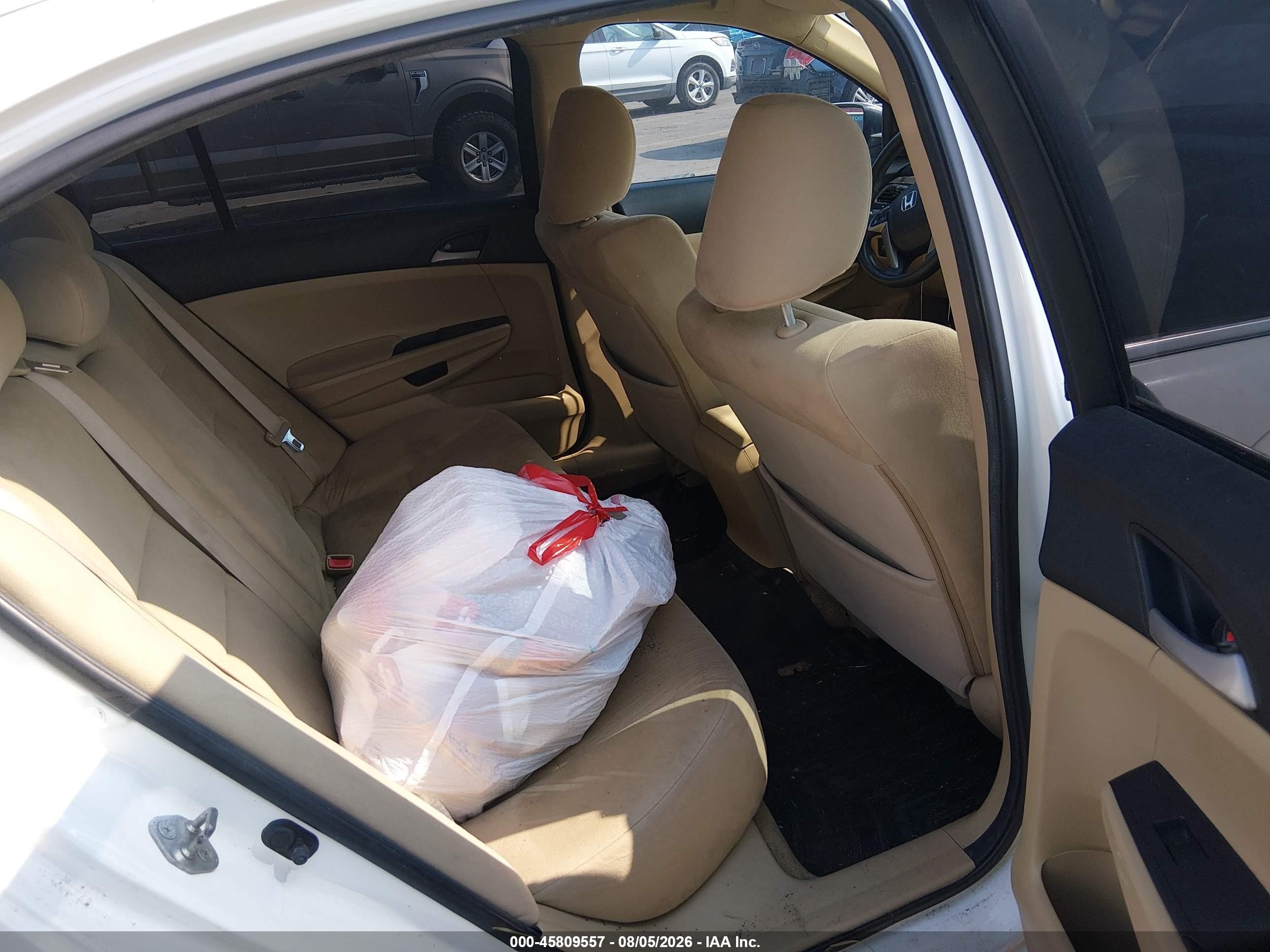 2011 Honda Accord 2.4 Lx White vin: 1HGCP2F35BA146706