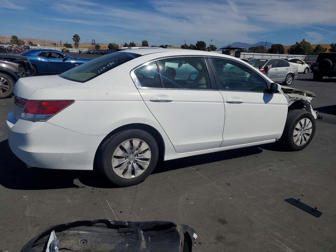 2012 Honda Accord Lx White vin: 1HGCP2F35CA139112