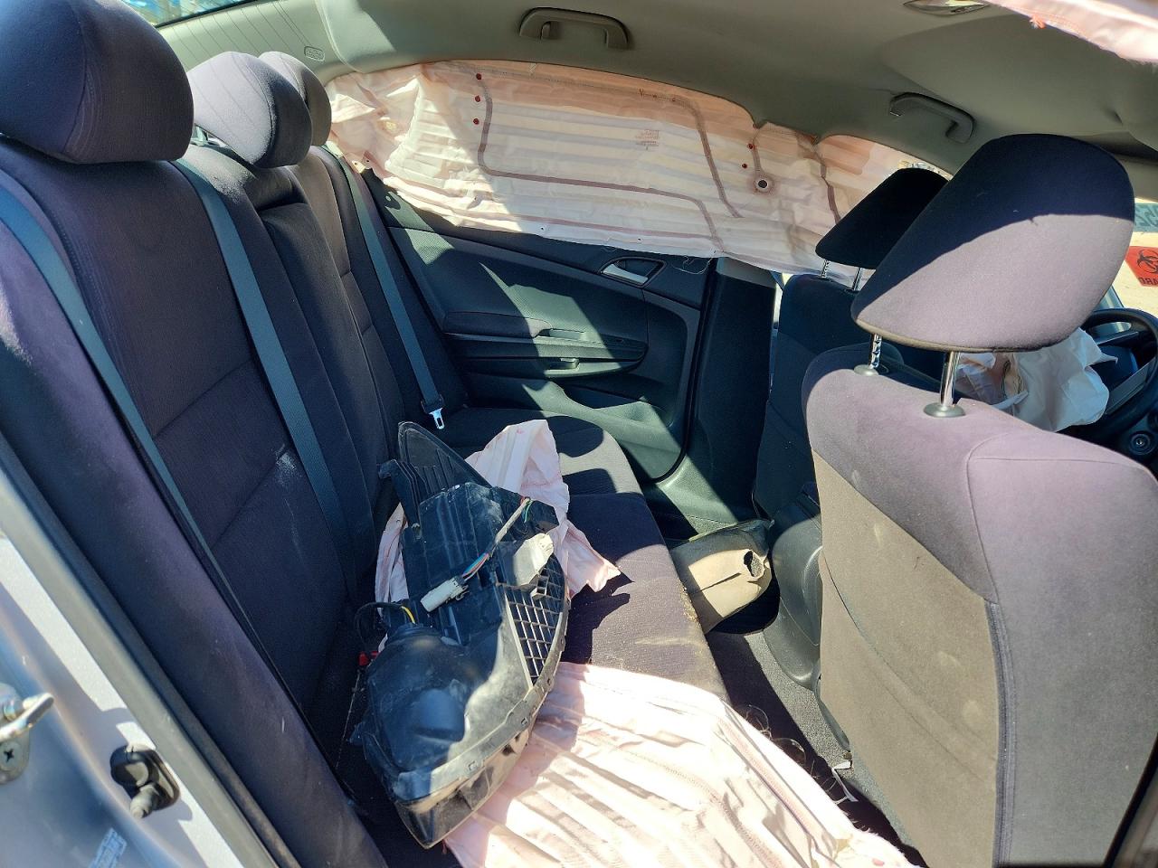 2012 Honda Accord Lx Серебряный vin: 1HGCP2F35CA170117