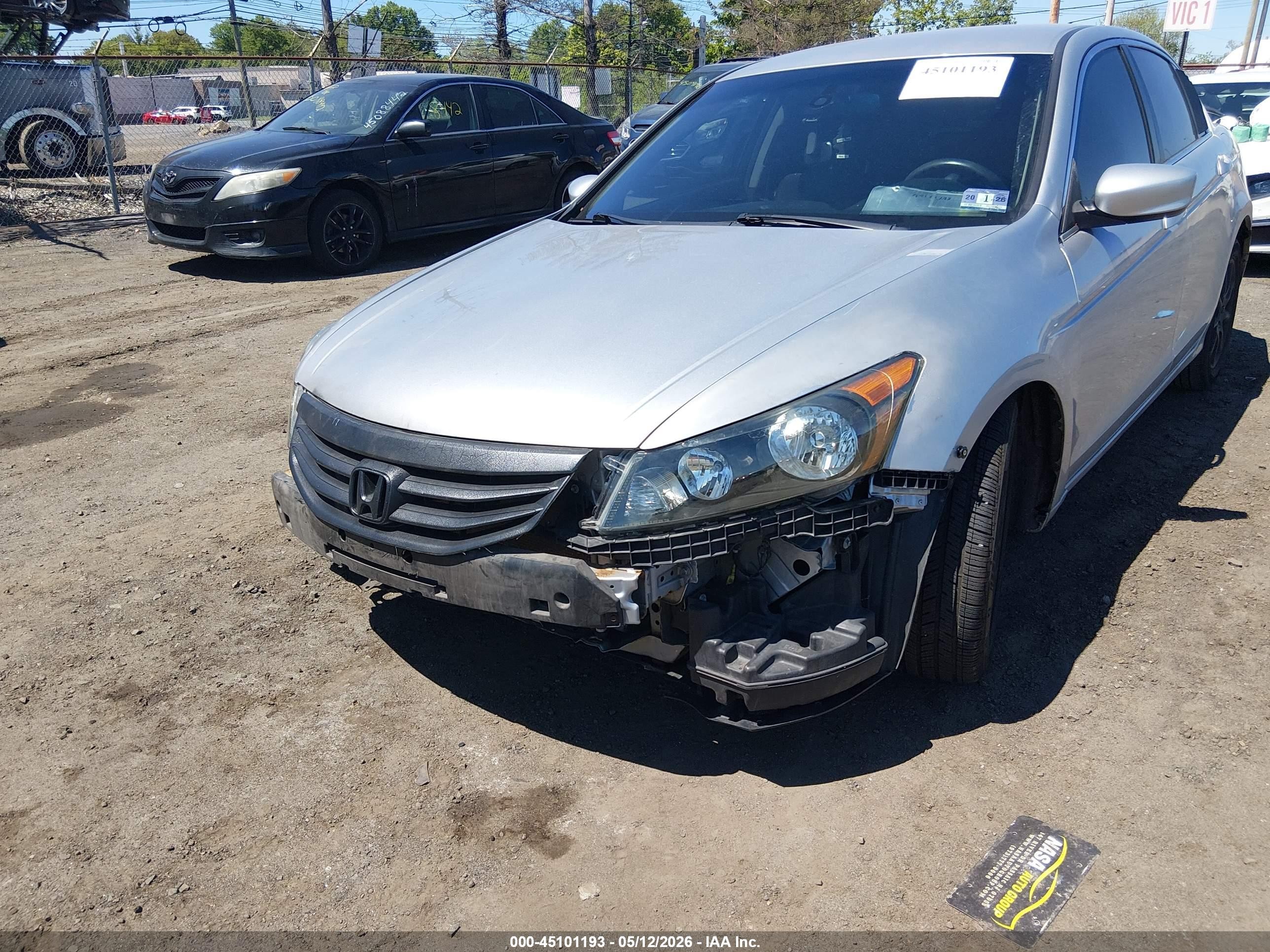 2012 Honda Accord 2.4 Lx Silver vin: 1HGCP2F35CA184986