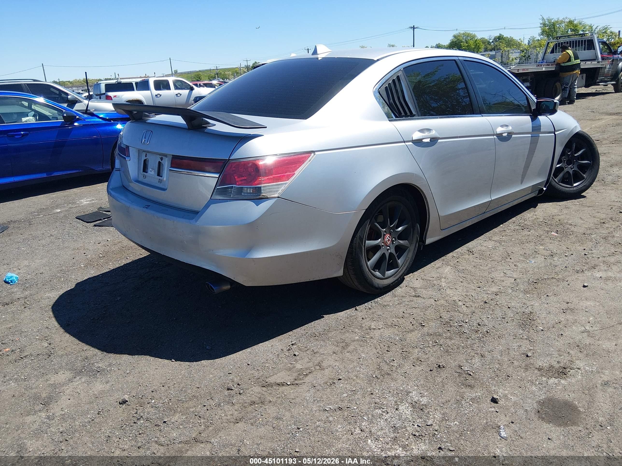 2012 Honda Accord 2.4 Lx Silver vin: 1HGCP2F35CA184986