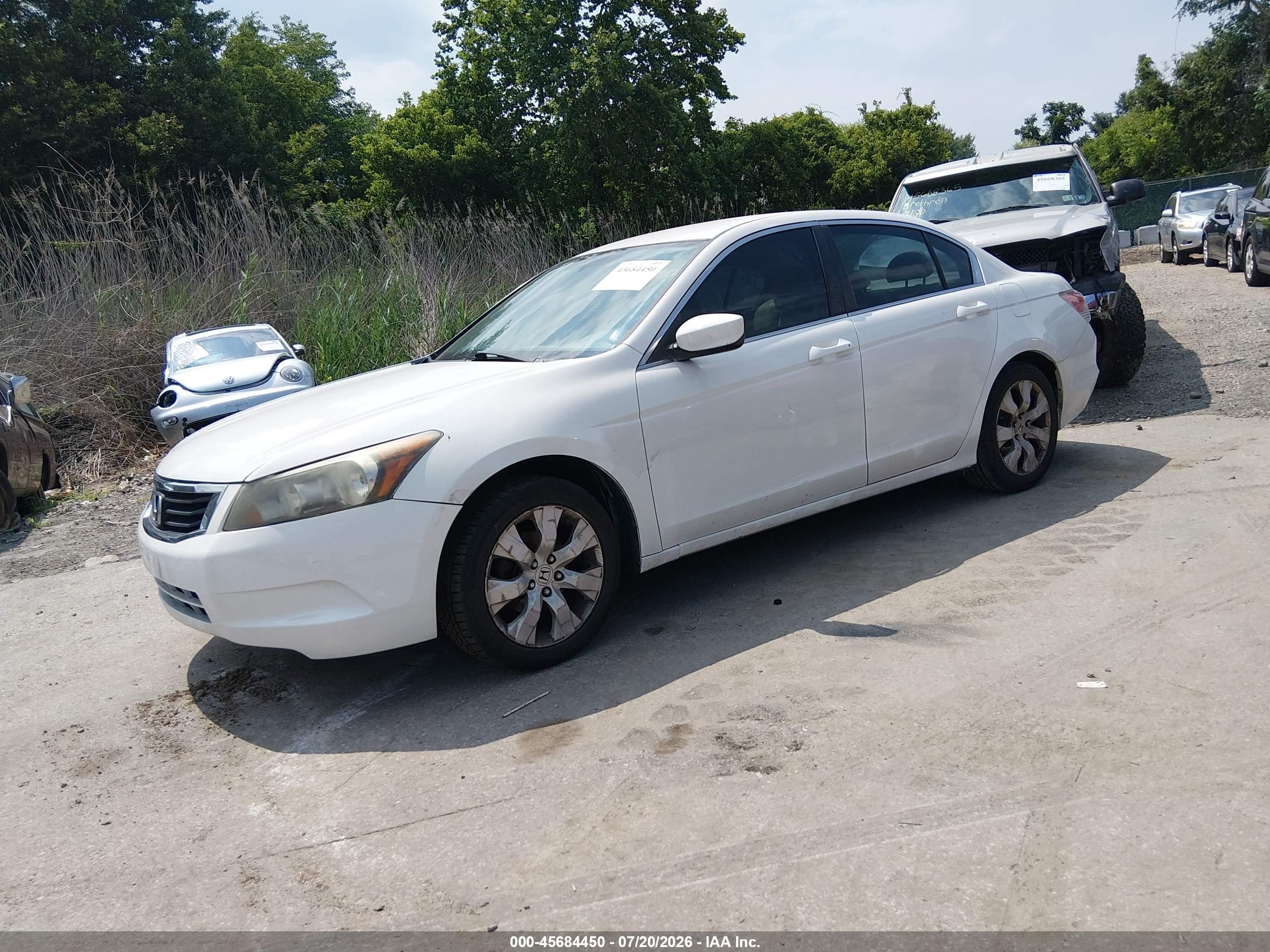 2010 Honda Accord 2.4 Lx Белый vin: 1HGCP2F36AA009434