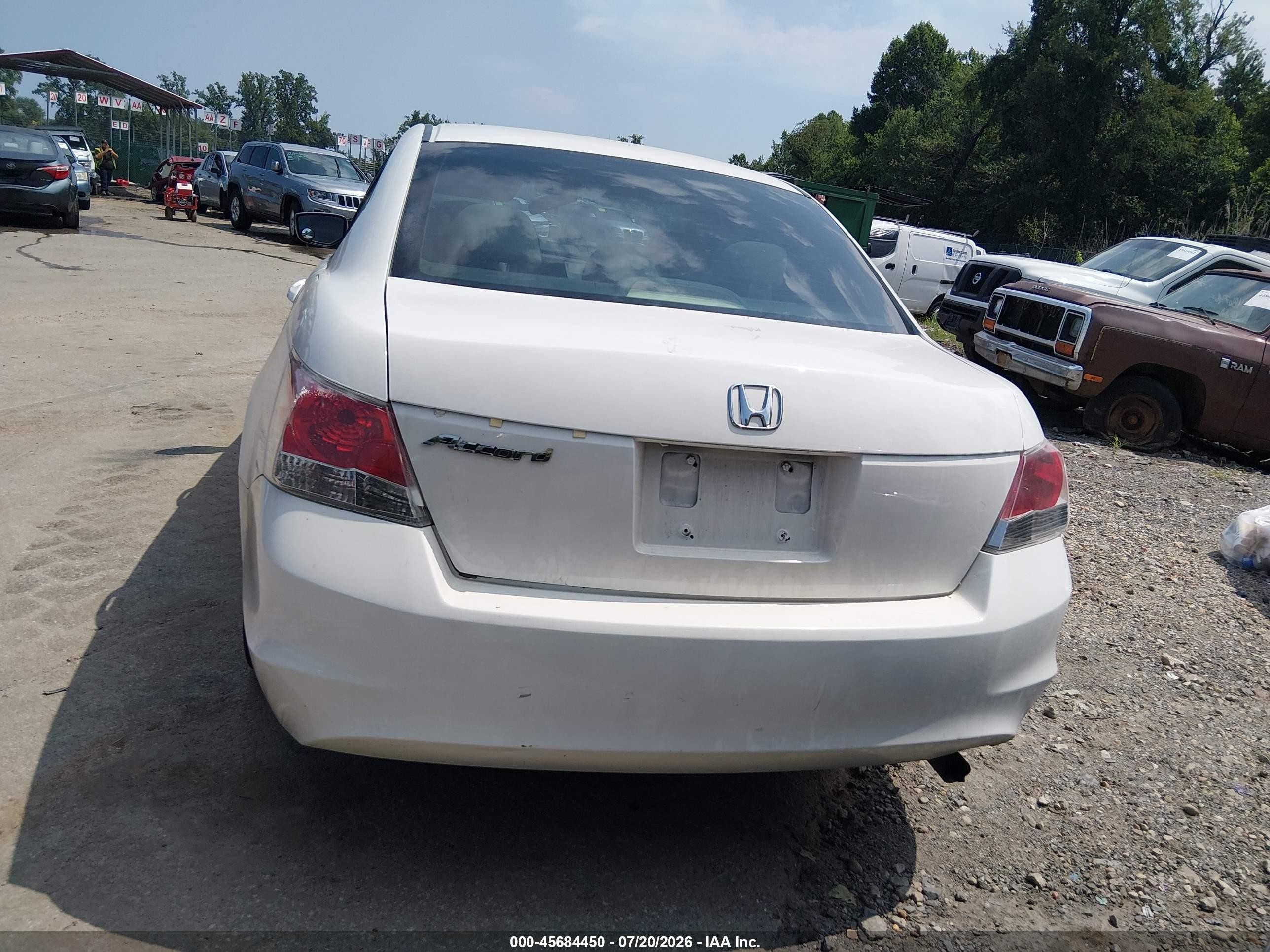 2010 Honda Accord 2.4 Lx Белый vin: 1HGCP2F36AA009434