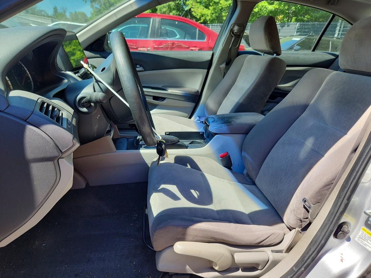 2010 Honda Accord Lx Silver vin: 1HGCP2F36AA025603