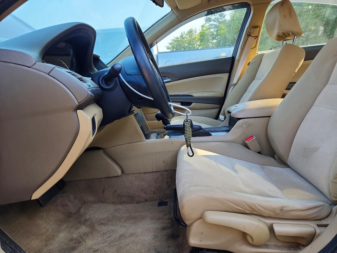 2010 Honda Accord Lx Red vin: 1HGCP2F36AA097773
