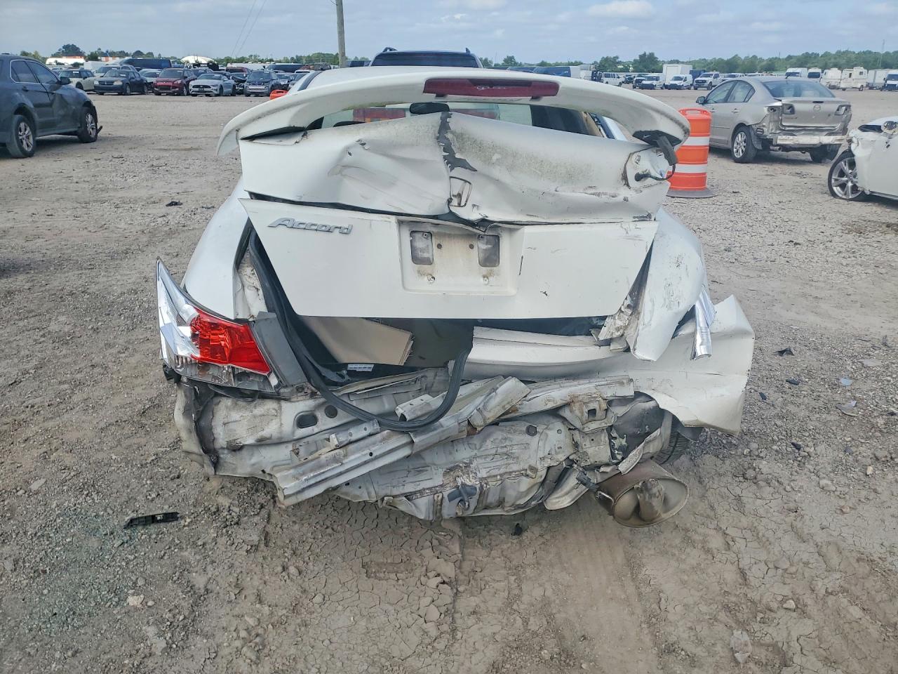 2010 Honda Accord Lx White vin: 1HGCP2F36AA100333