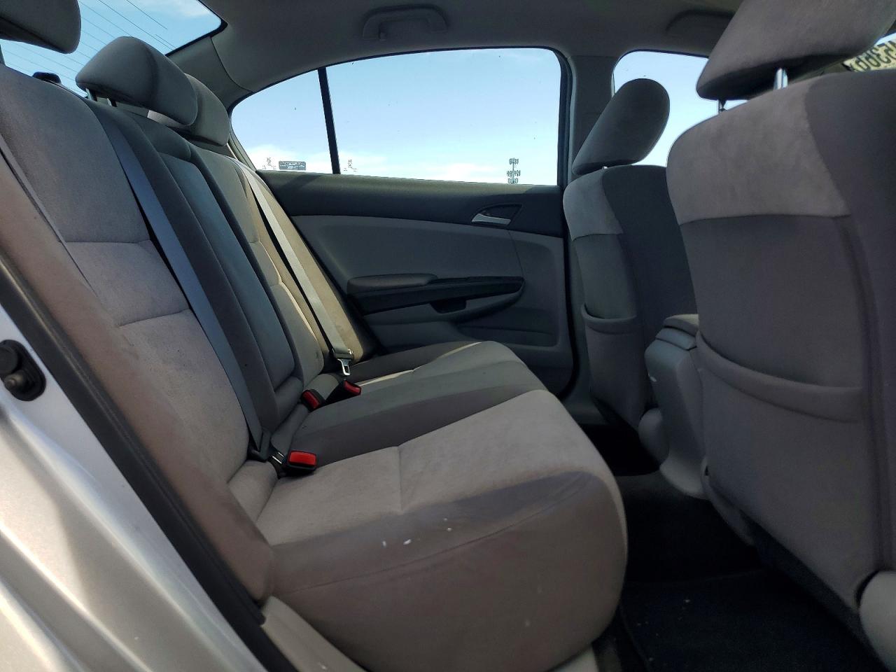 2010 Honda Accord Lx Silver vin: 1HGCP2F36AA123174
