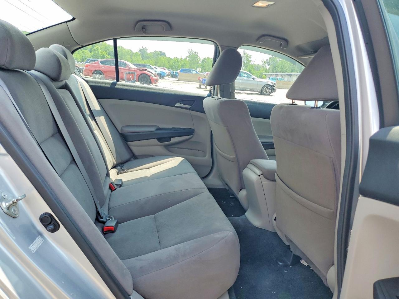 2011 Honda Accord Lx Серебряный vin: 1HGCP2F36BA098102