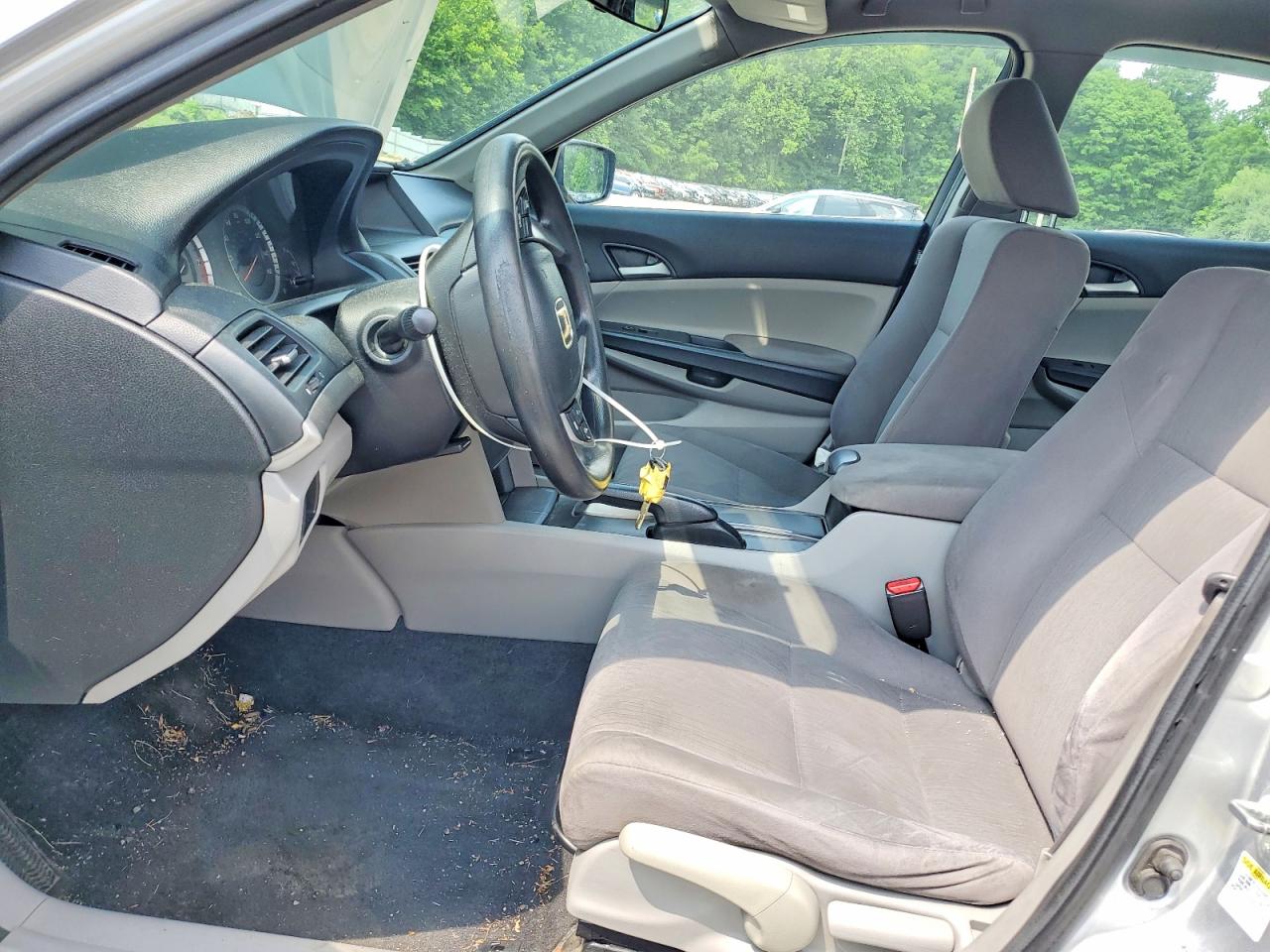 2011 Honda Accord Lx Серебряный vin: 1HGCP2F36BA098102