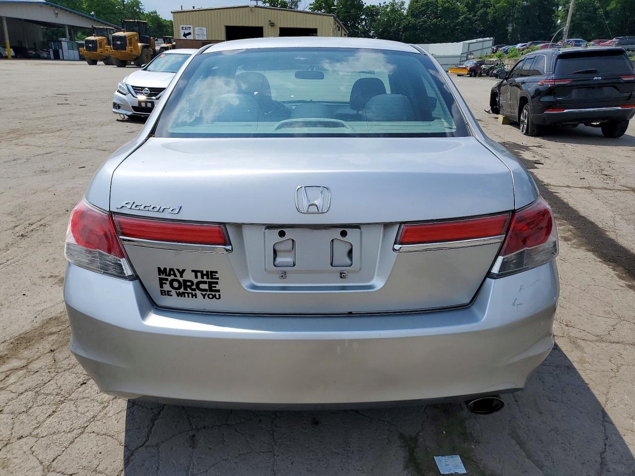 2011 Honda Accord Lx Серебряный vin: 1HGCP2F36BA098102