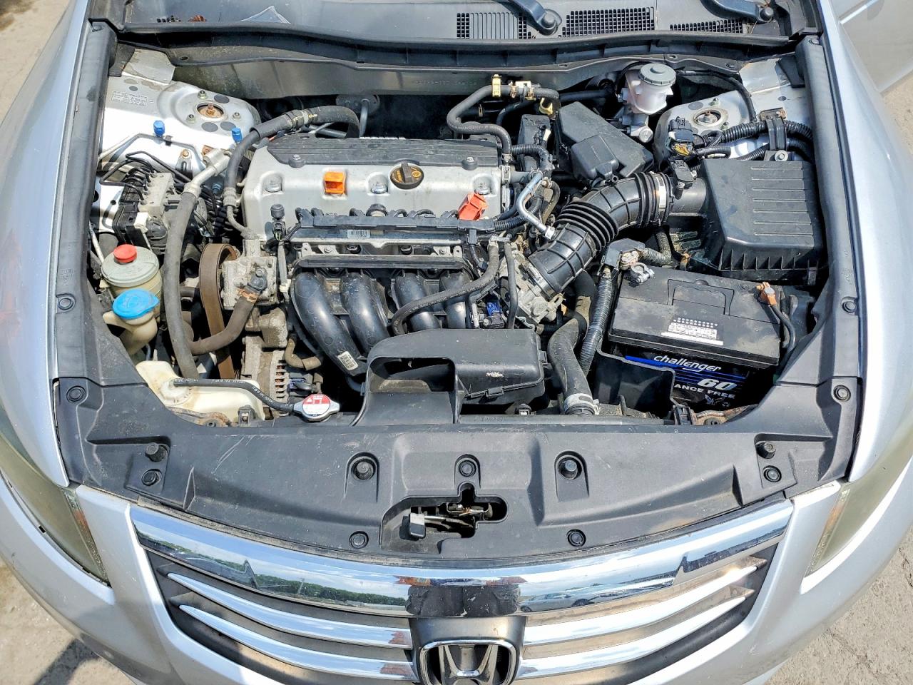 2011 Honda Accord Lx Серебряный vin: 1HGCP2F36BA098102