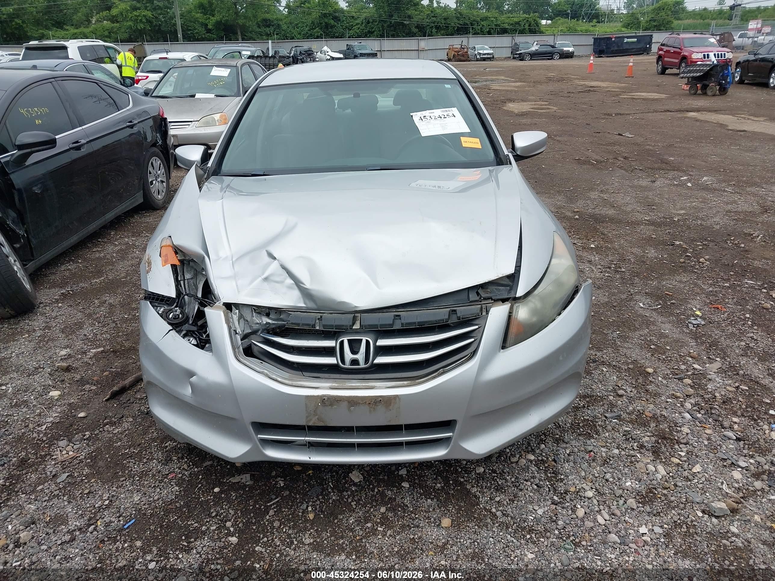 2012 Honda Accord 2.4 Lx Silver vin: 1HGCP2F36CA087621