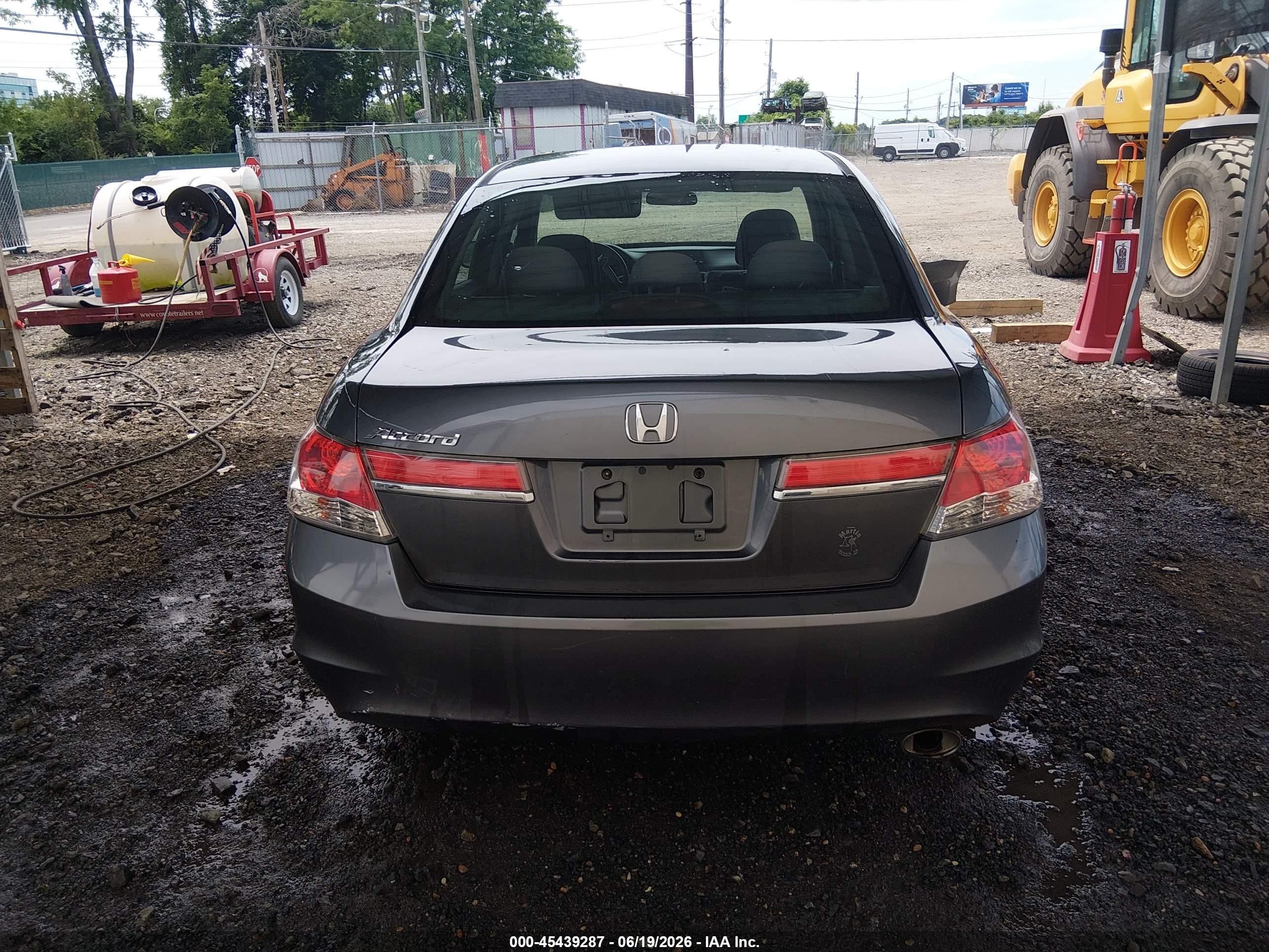 2012 Honda Accord 2.4 Lx Gray vin: 1HGCP2F36CA141502