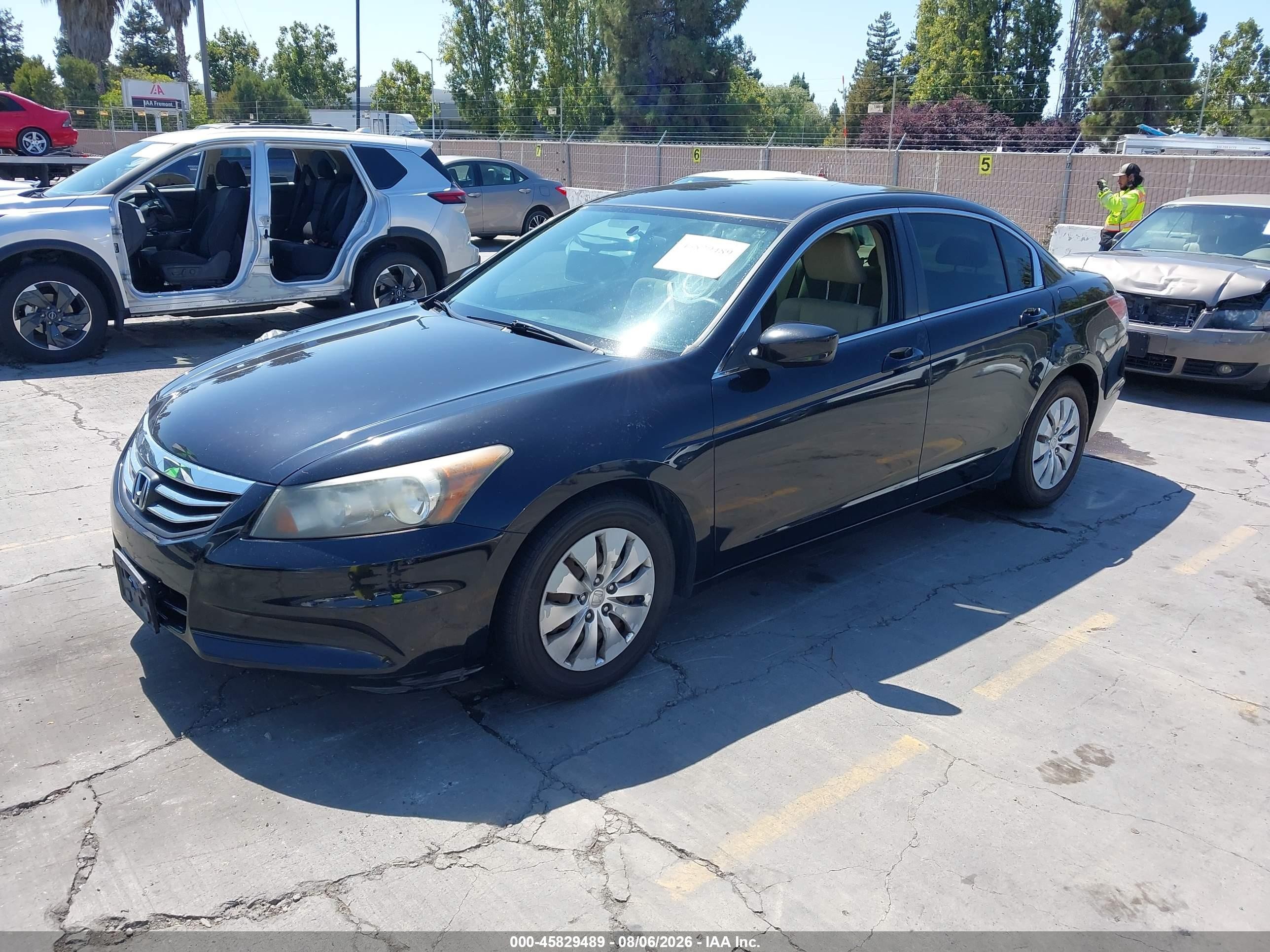 2012 Honda Accord Sdn Lx Черный vin: 1HGCP2F36CA144237
