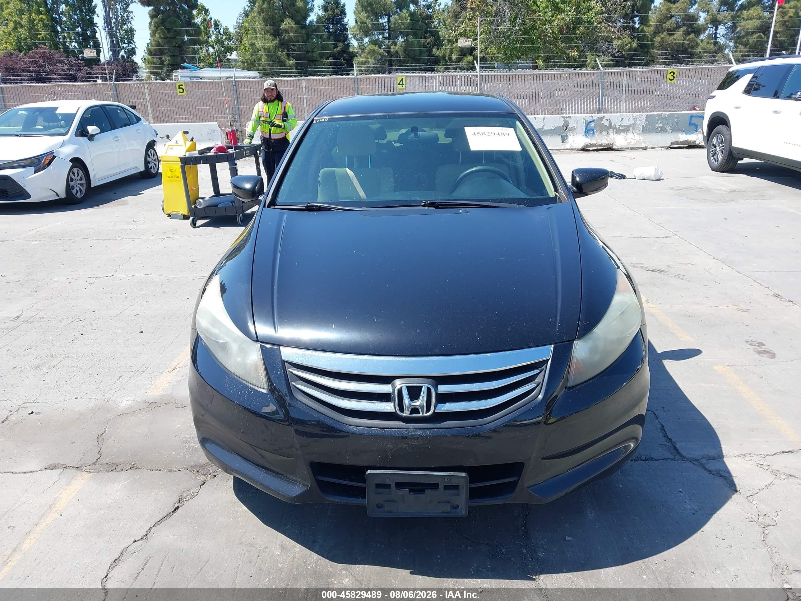 2012 Honda Accord Sdn Lx Черный vin: 1HGCP2F36CA144237