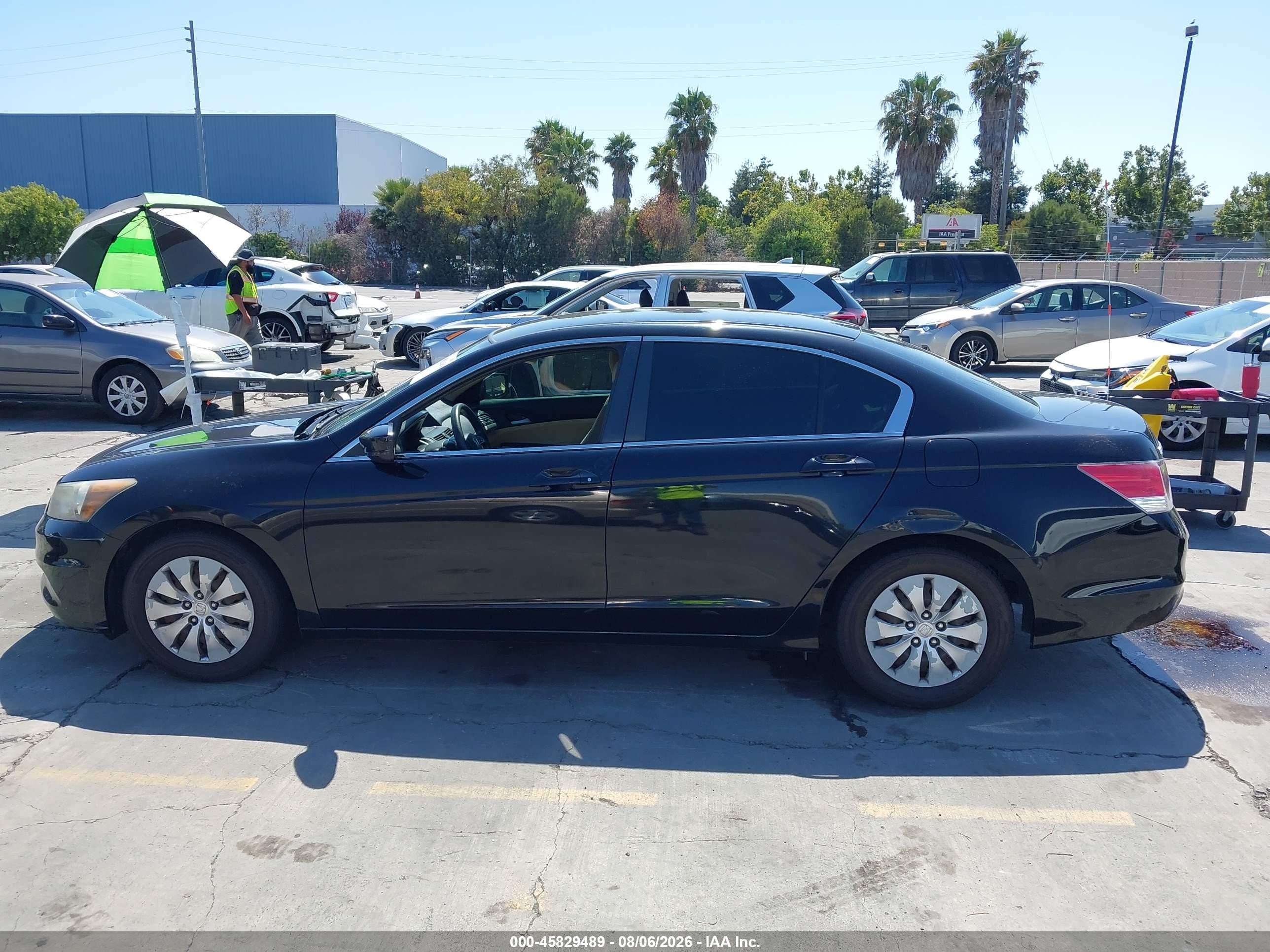 2012 Honda Accord Sdn Lx Черный vin: 1HGCP2F36CA144237