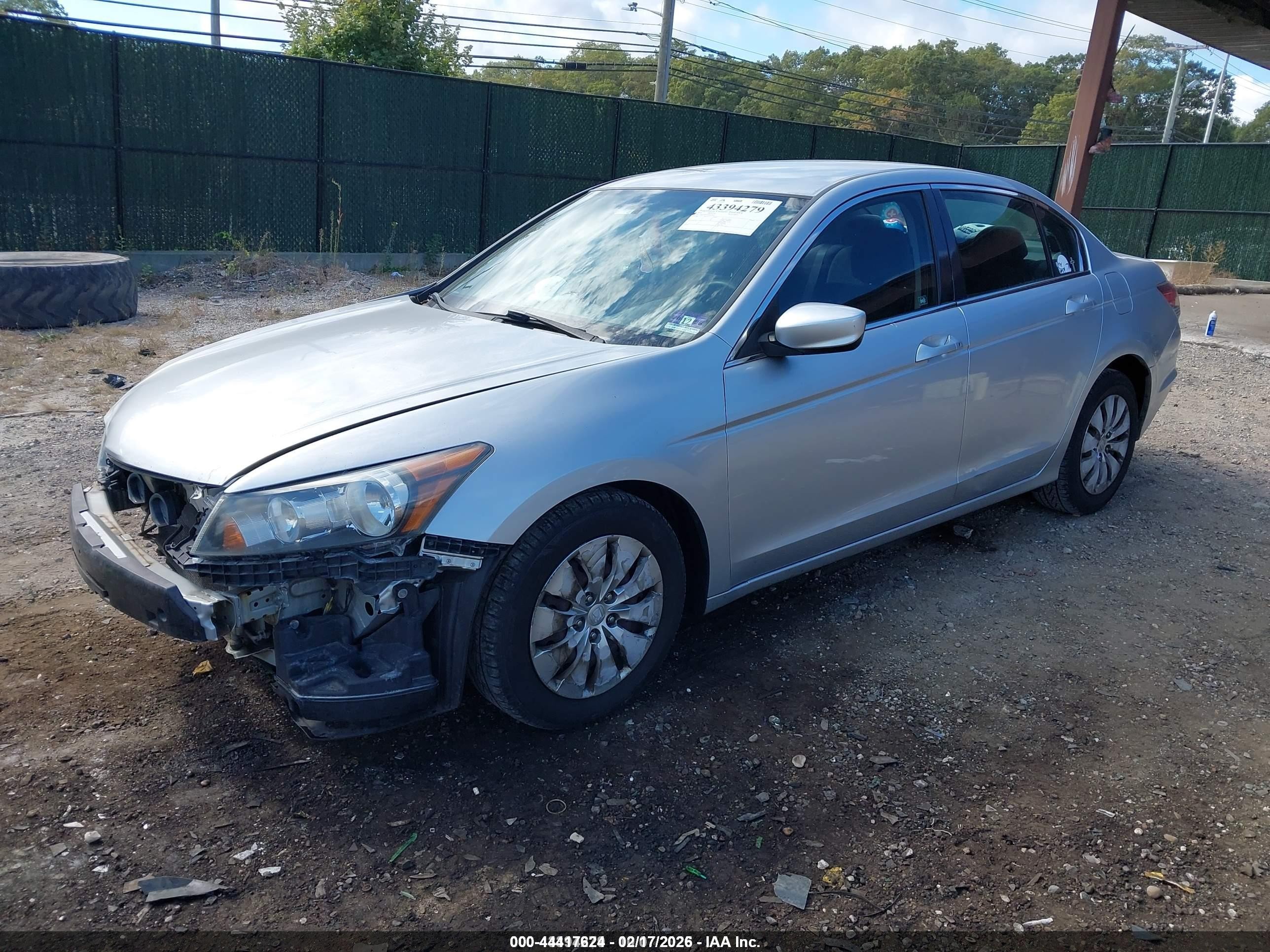 2010 Honda Accord 2.4 Lx Silver vin: 1HGCP2F37AA003643