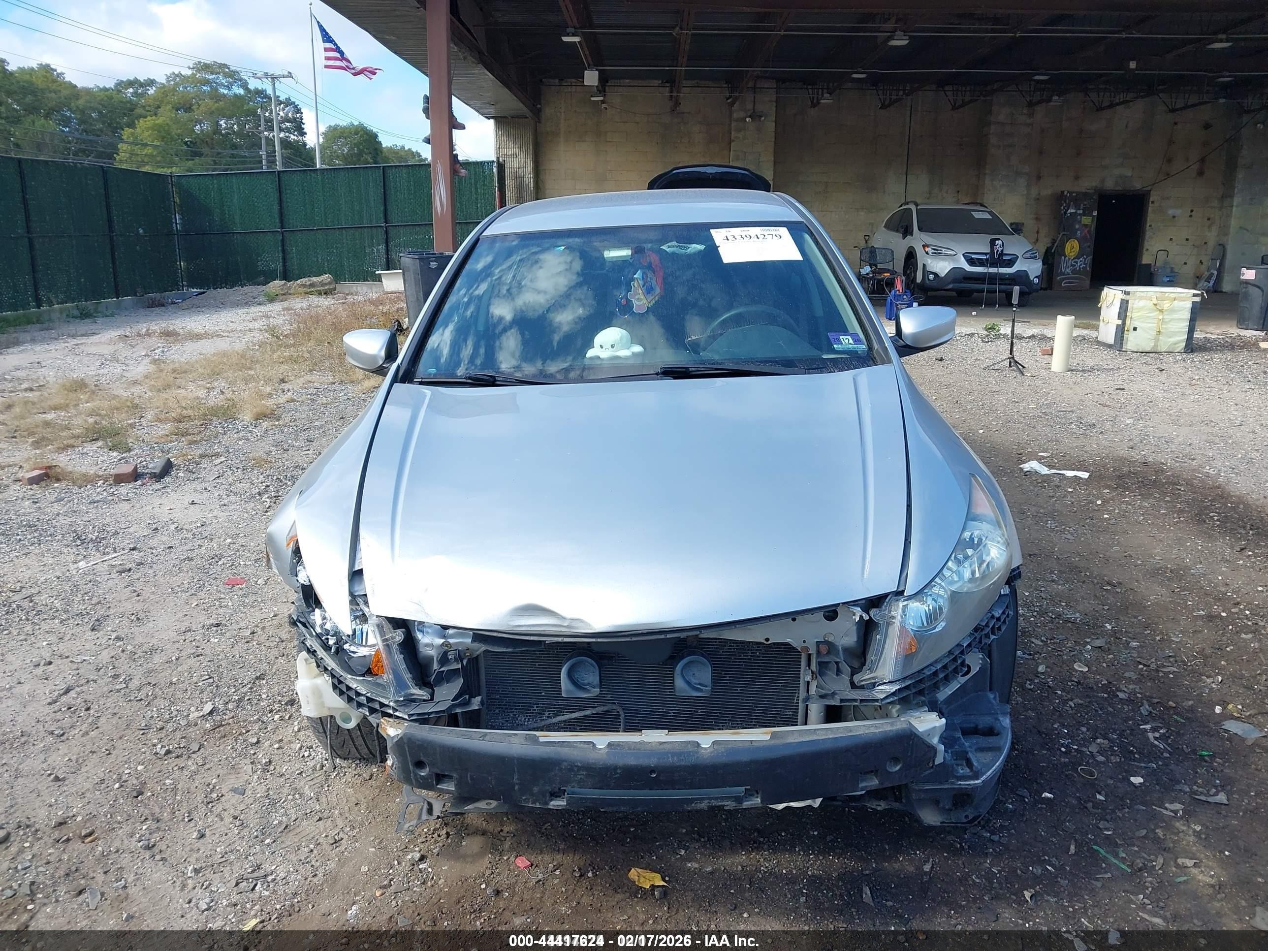 2010 Honda Accord 2.4 Lx Silver vin: 1HGCP2F37AA003643