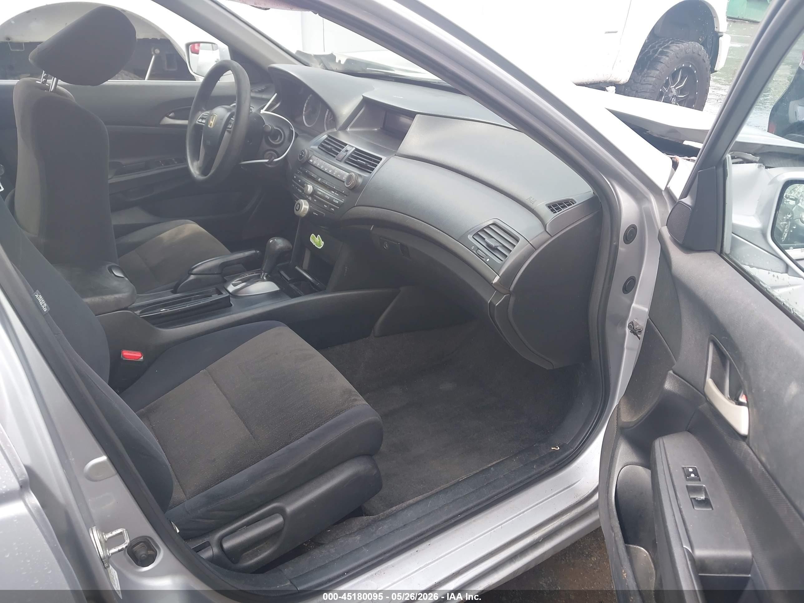 2010 Honda Accord 2.4 Lx Silver vin: 1HGCP2F37AA036903