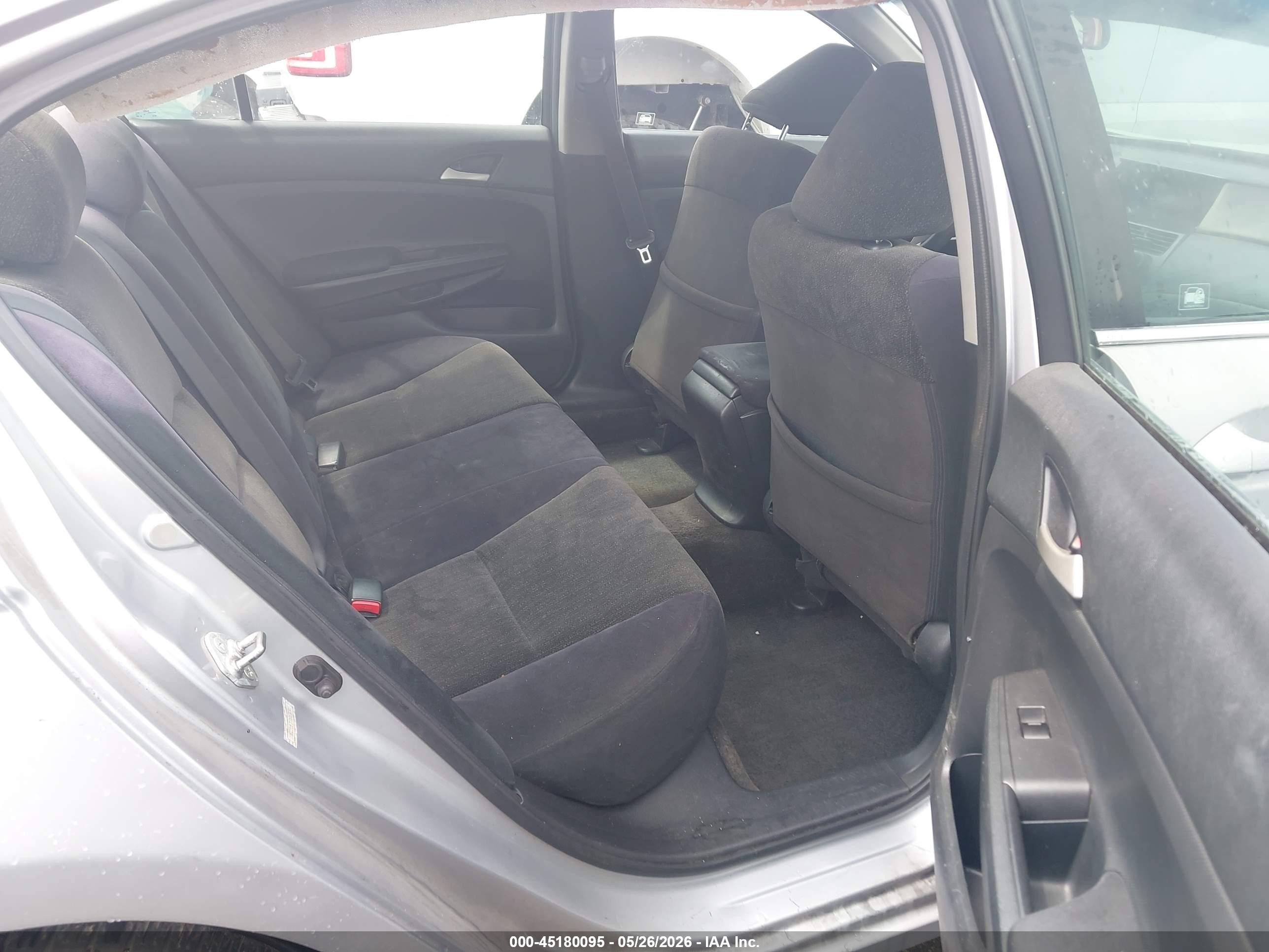 2010 Honda Accord 2.4 Lx Silver vin: 1HGCP2F37AA036903