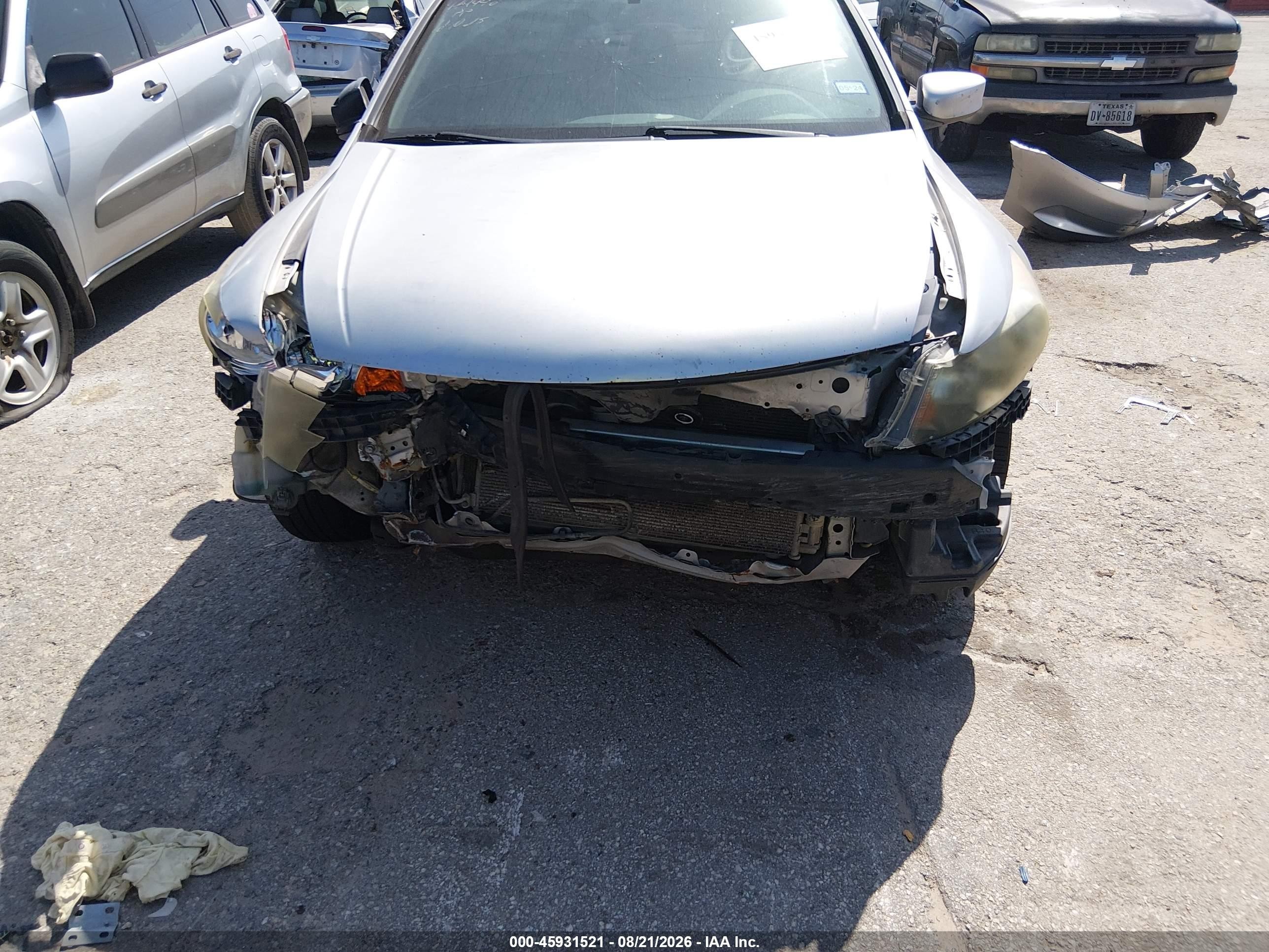 2010 Honda Accord 2.4 Lx Silver vin: 1HGCP2F37AA051109