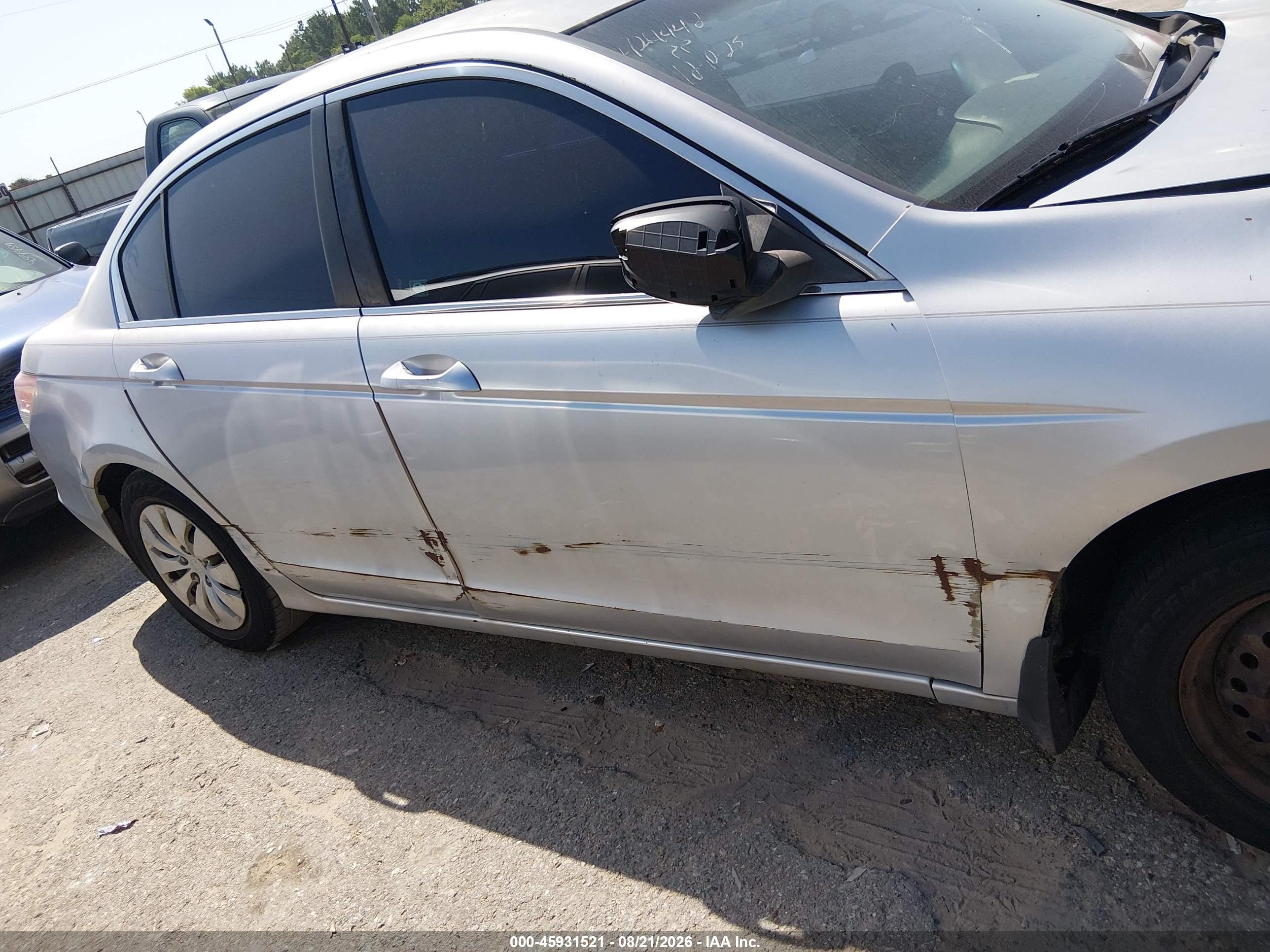 2010 Honda Accord 2.4 Lx Silver vin: 1HGCP2F37AA051109