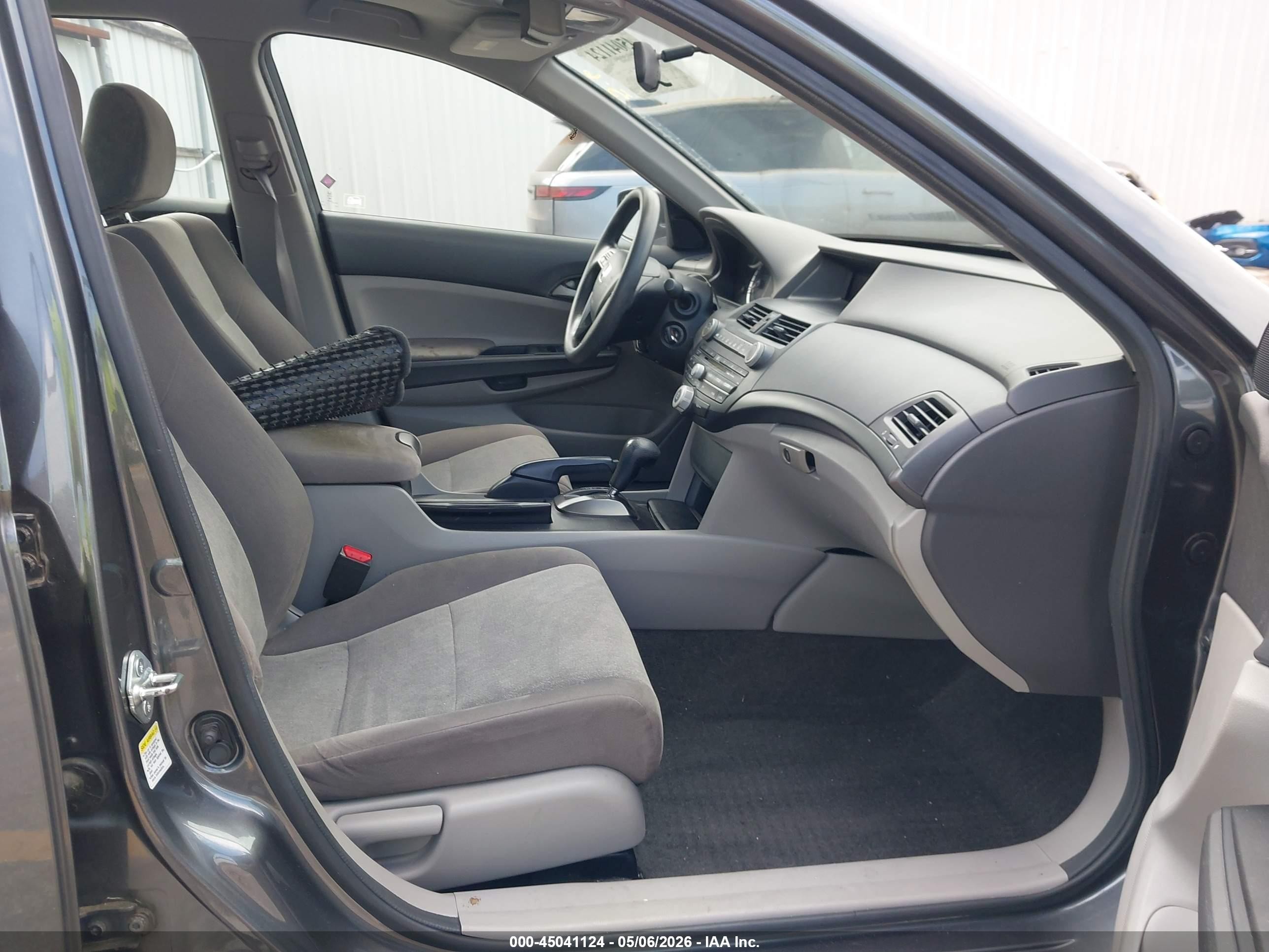 2010 Honda Accord 2.4 Lx Gray vin: 1HGCP2F37AA058738