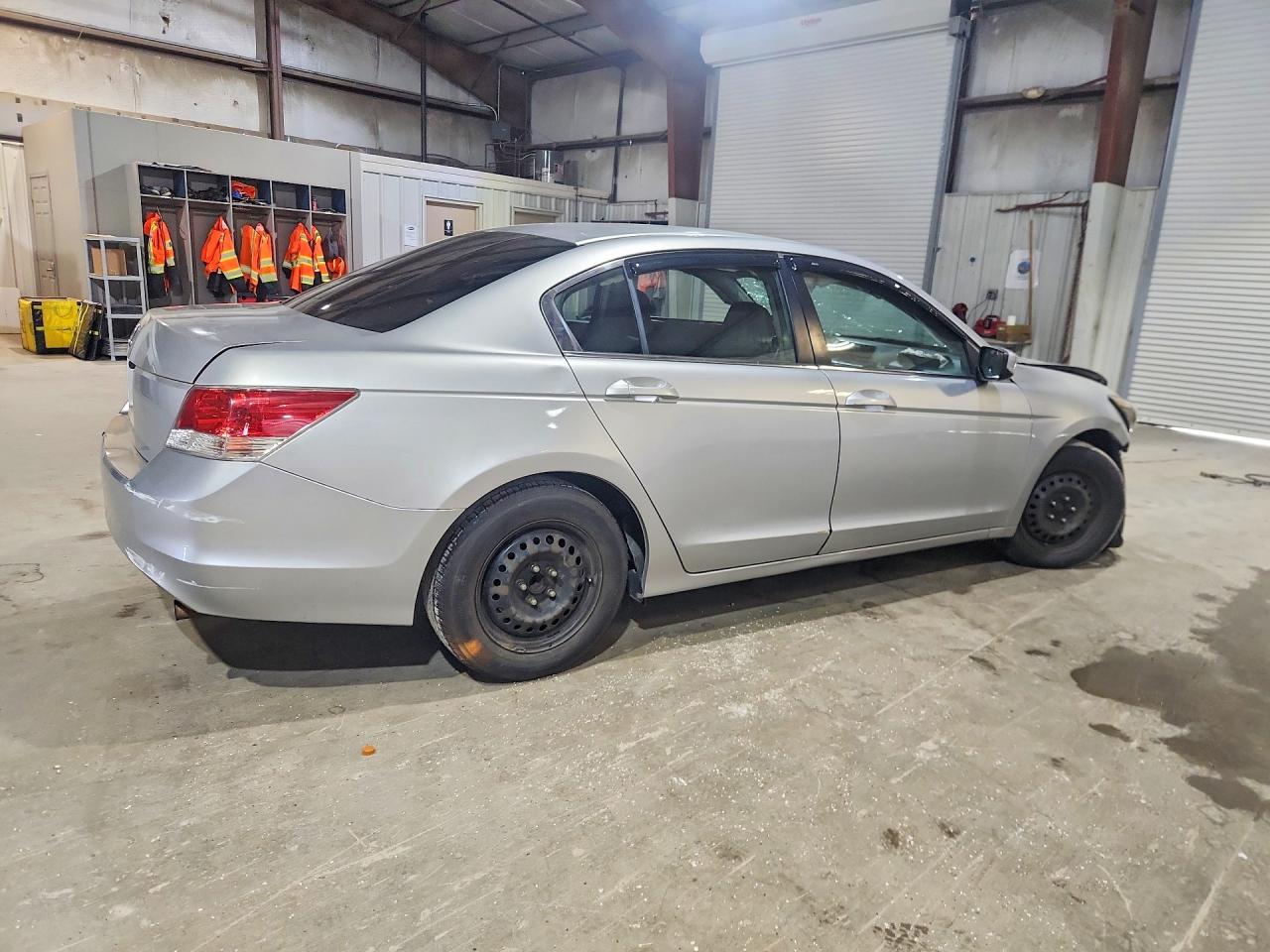 2010 Honda Accord Lx Silver vin: 1HGCP2F37AA066516