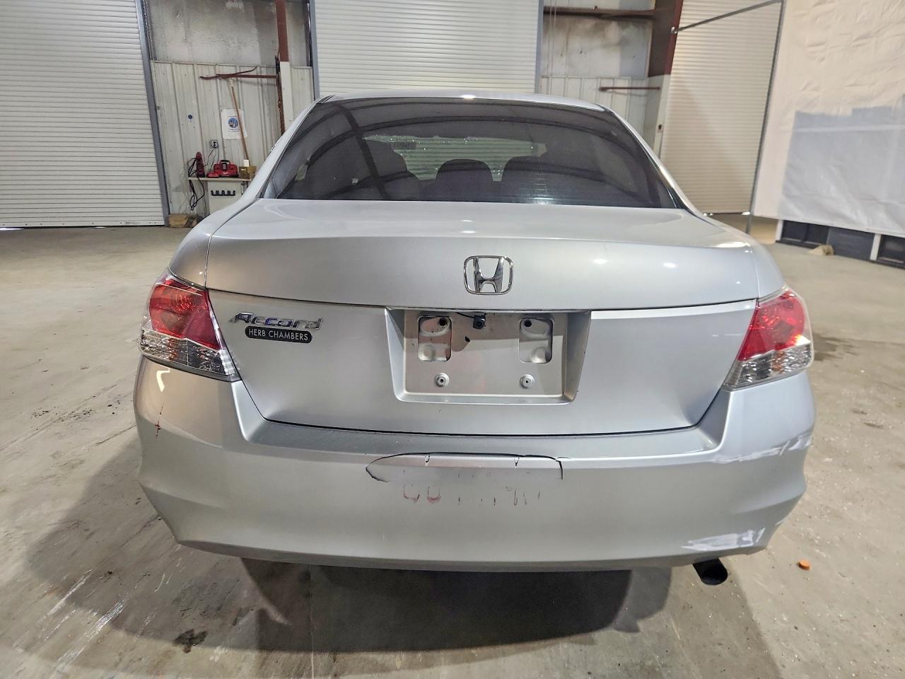 2010 Honda Accord Lx Silver vin: 1HGCP2F37AA066516