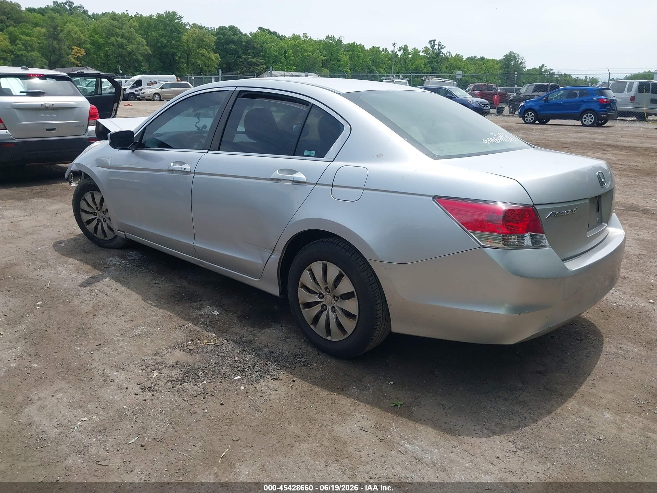 2010 Honda Accord 2.4 Lx Серебряный vin: 1HGCP2F37AA078021