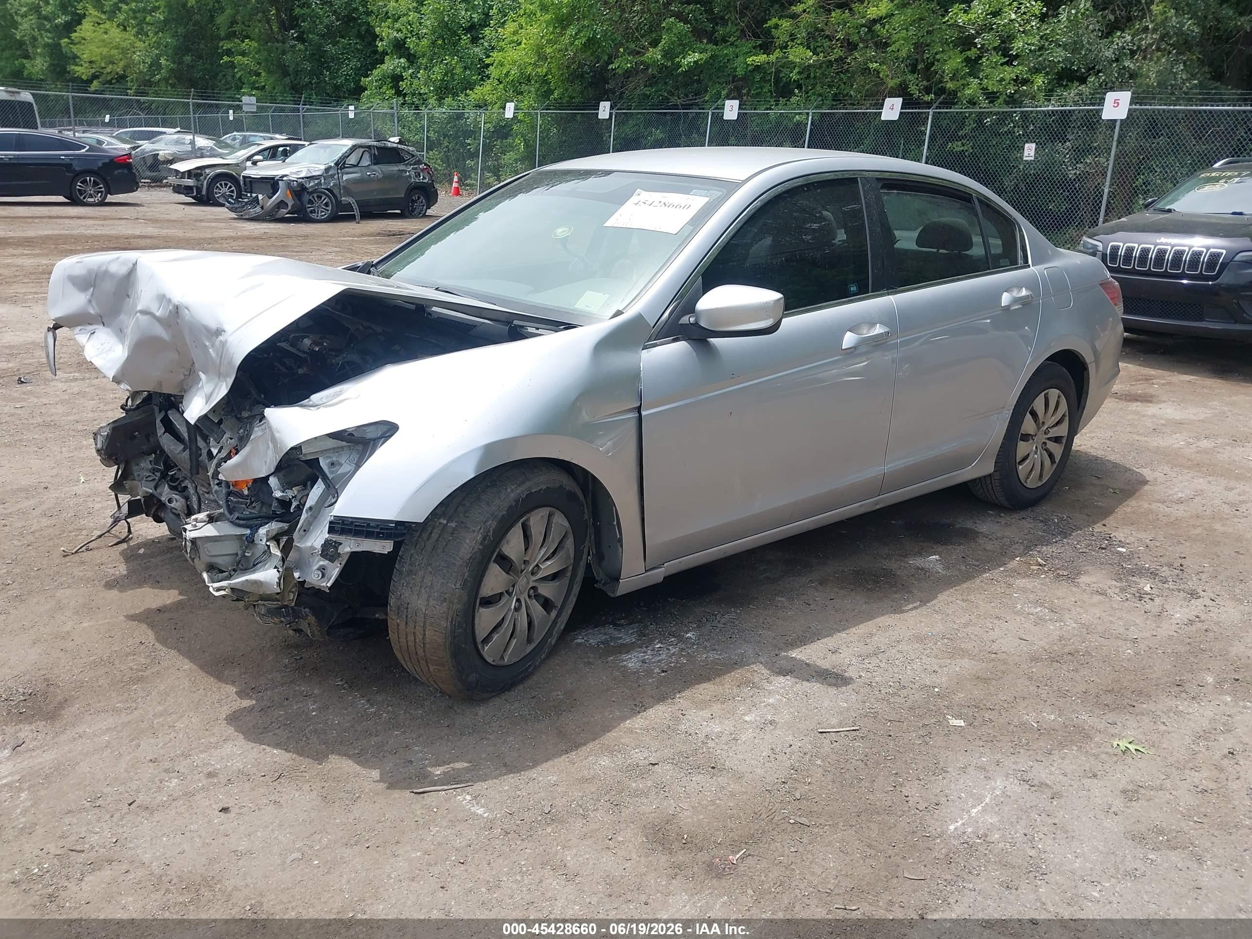 2010 Honda Accord 2.4 Lx Серебряный vin: 1HGCP2F37AA078021