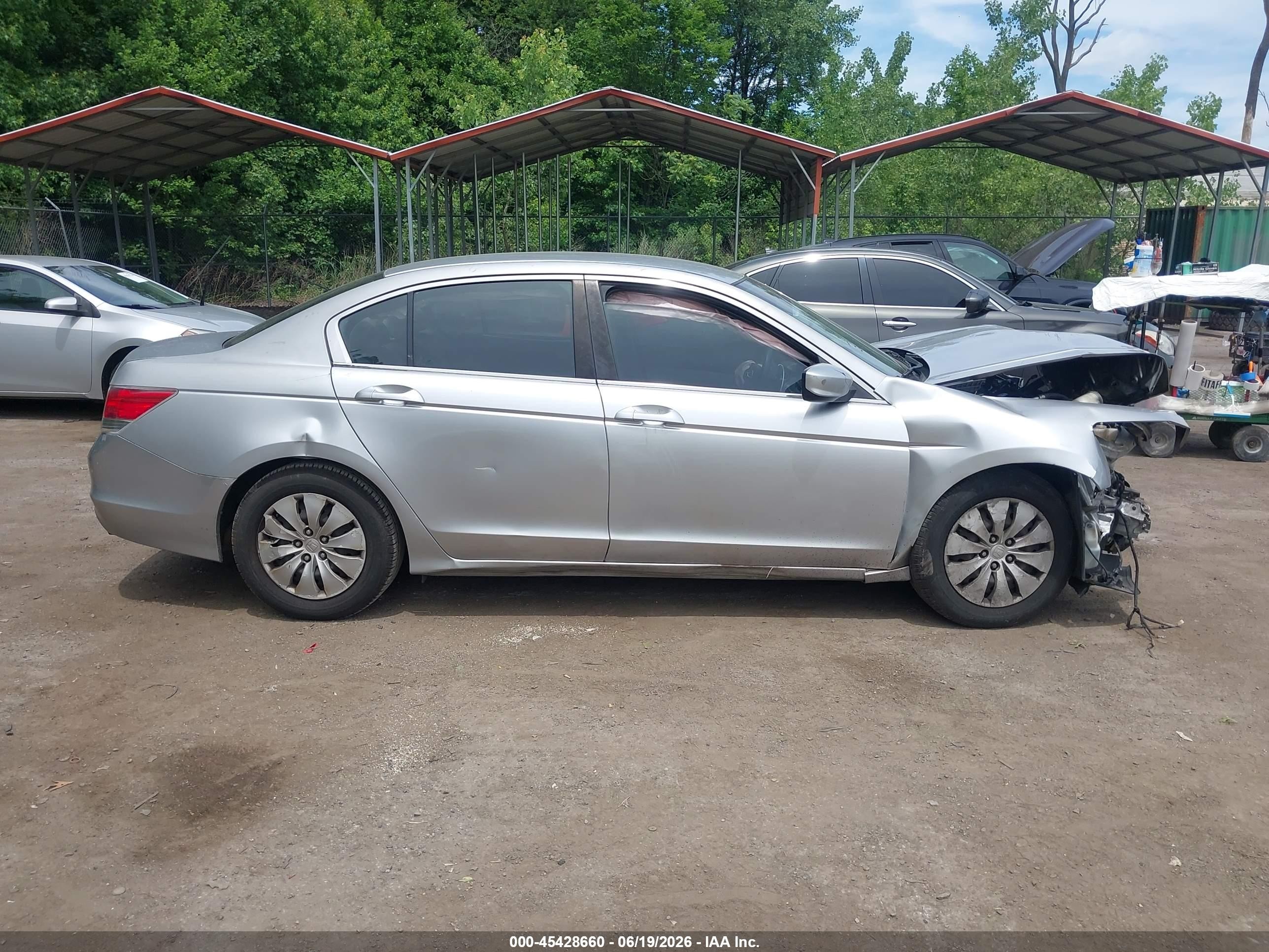 2010 Honda Accord 2.4 Lx Серебряный vin: 1HGCP2F37AA078021