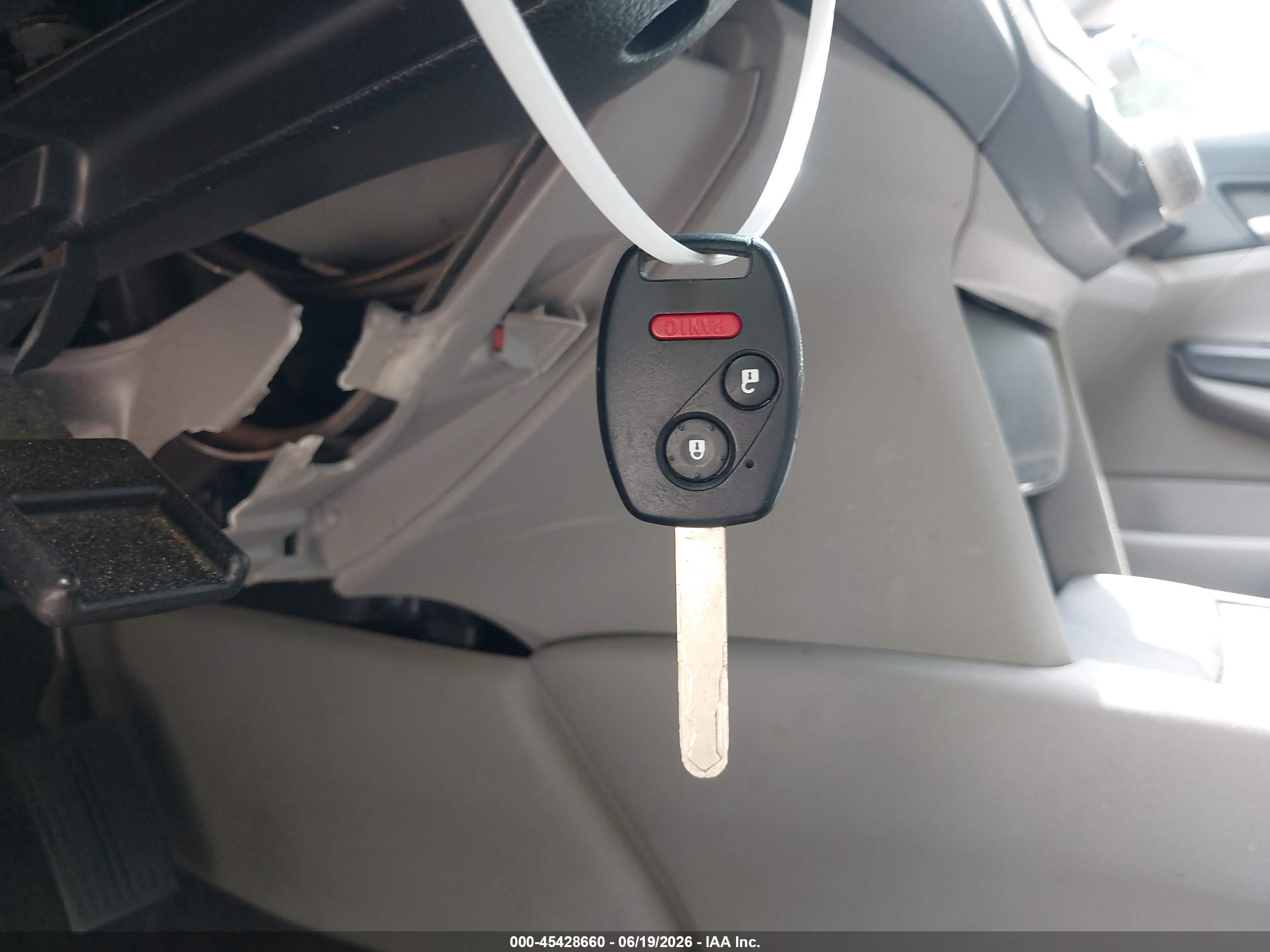 2010 Honda Accord 2.4 Lx Серебряный vin: 1HGCP2F37AA078021
