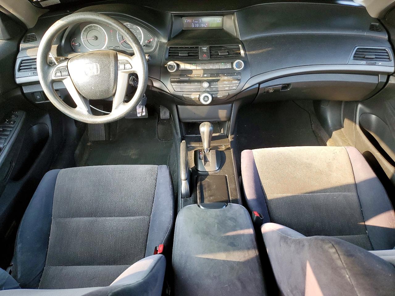 2010 Honda Accord Lx Silver vin: 1HGCP2F37AA111390