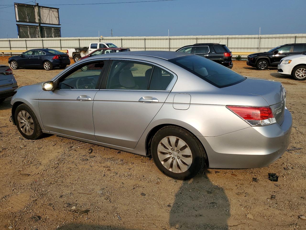 2010 Honda Accord Lx Silver vin: 1HGCP2F37AA111390
