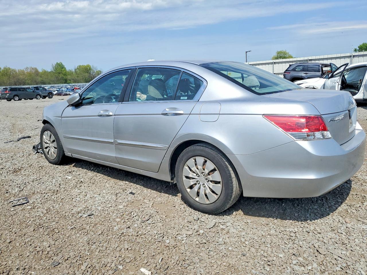 2010 Honda Accord Lx Серебряный vin: 1HGCP2F37AA123135
