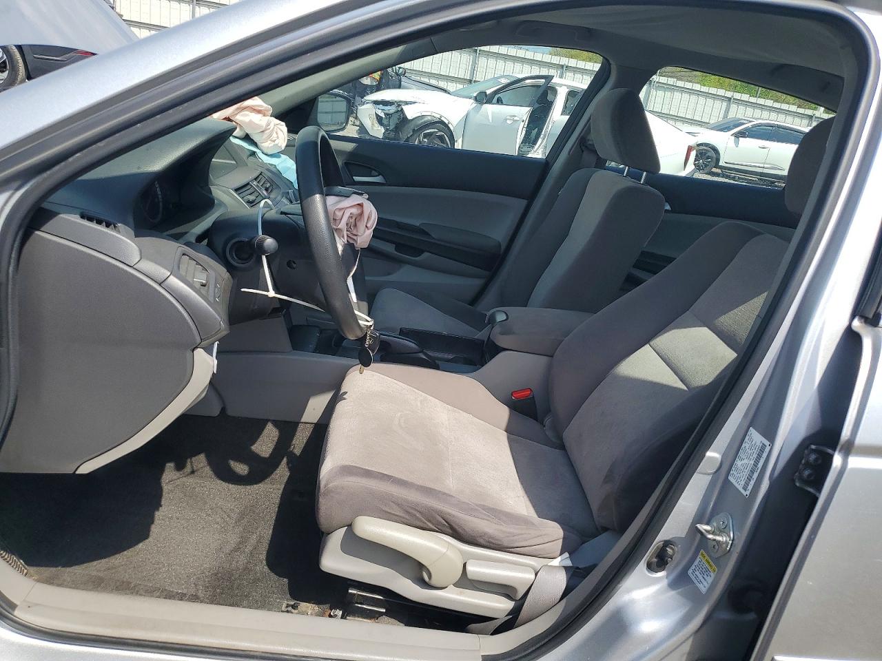 2010 Honda Accord Lx Серебряный vin: 1HGCP2F37AA123135